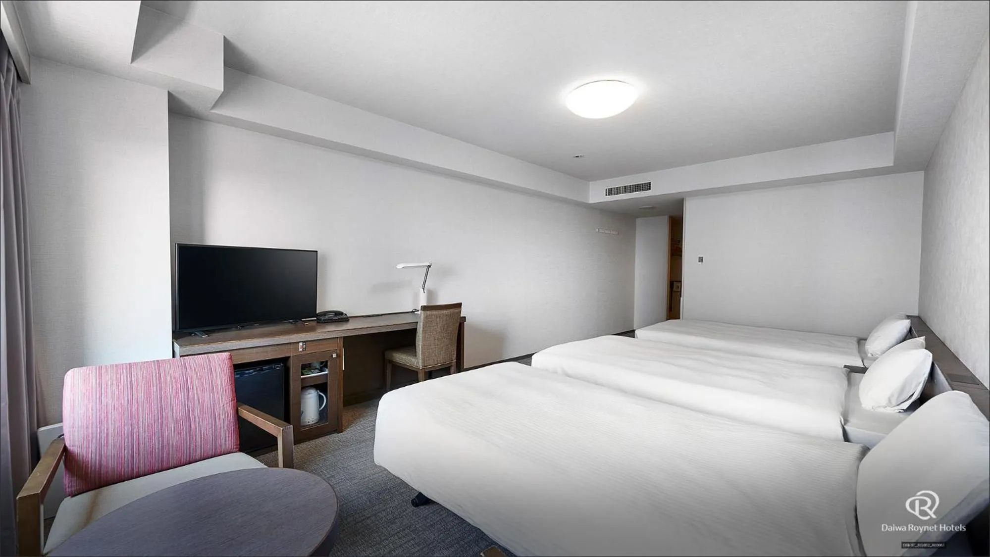 Bed in Daiwa Roynet Hotel Naha Omoromachi