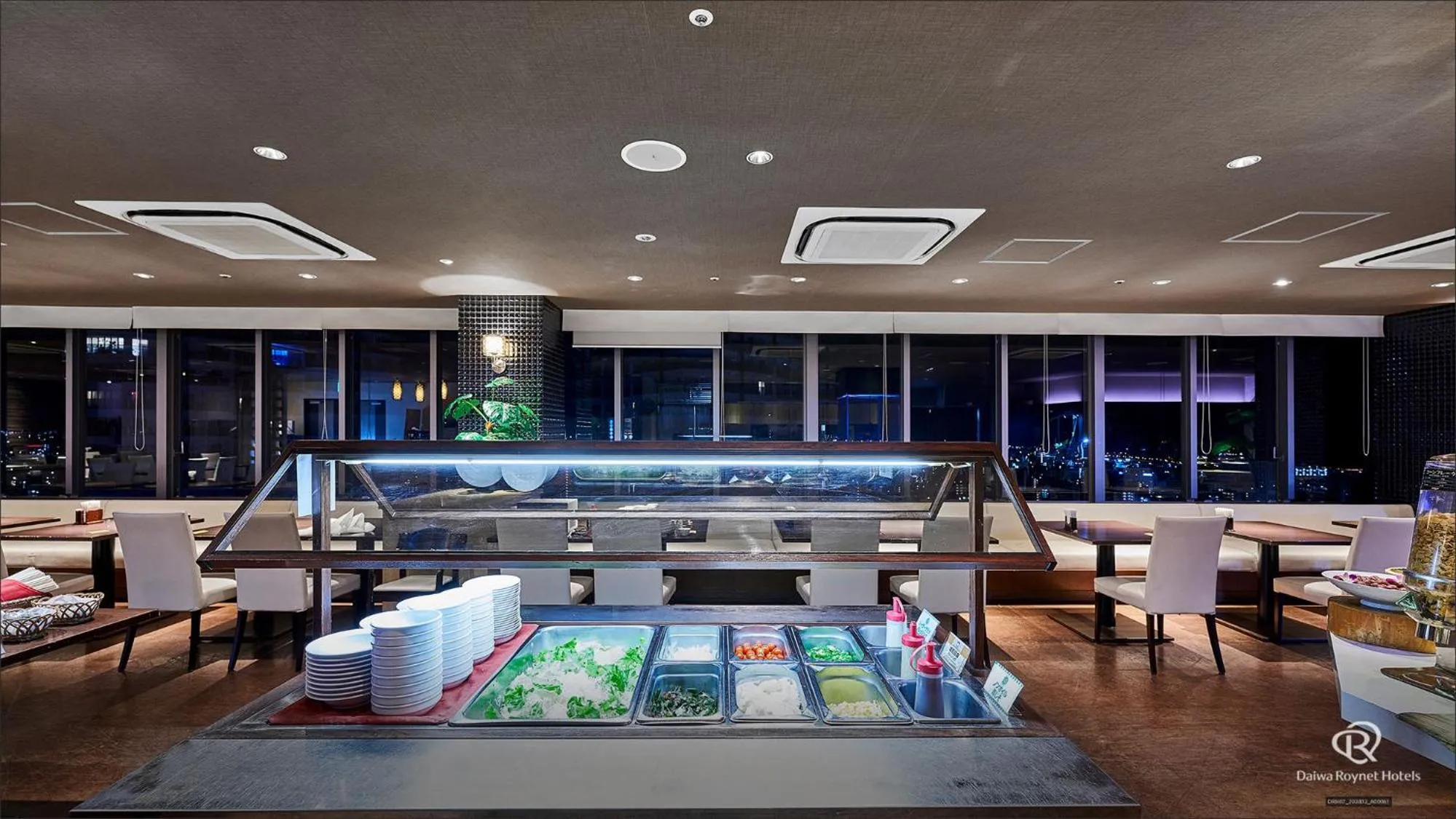 Restaurant/places to eat in Daiwa Roynet Hotel Naha Omoromachi