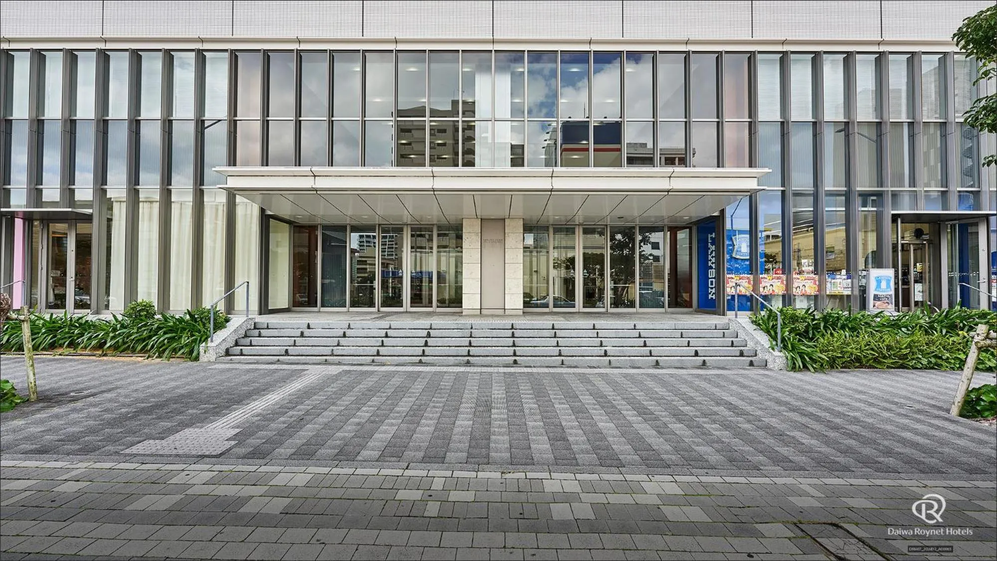 Facade/entrance in Daiwa Roynet Hotel Naha Omoromachi