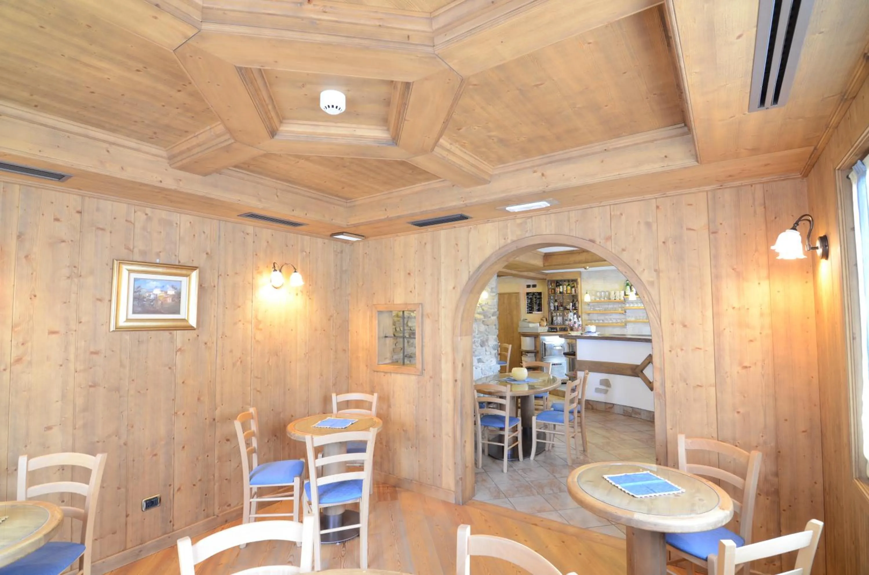 Lounge or bar in Albergo Alpenrose