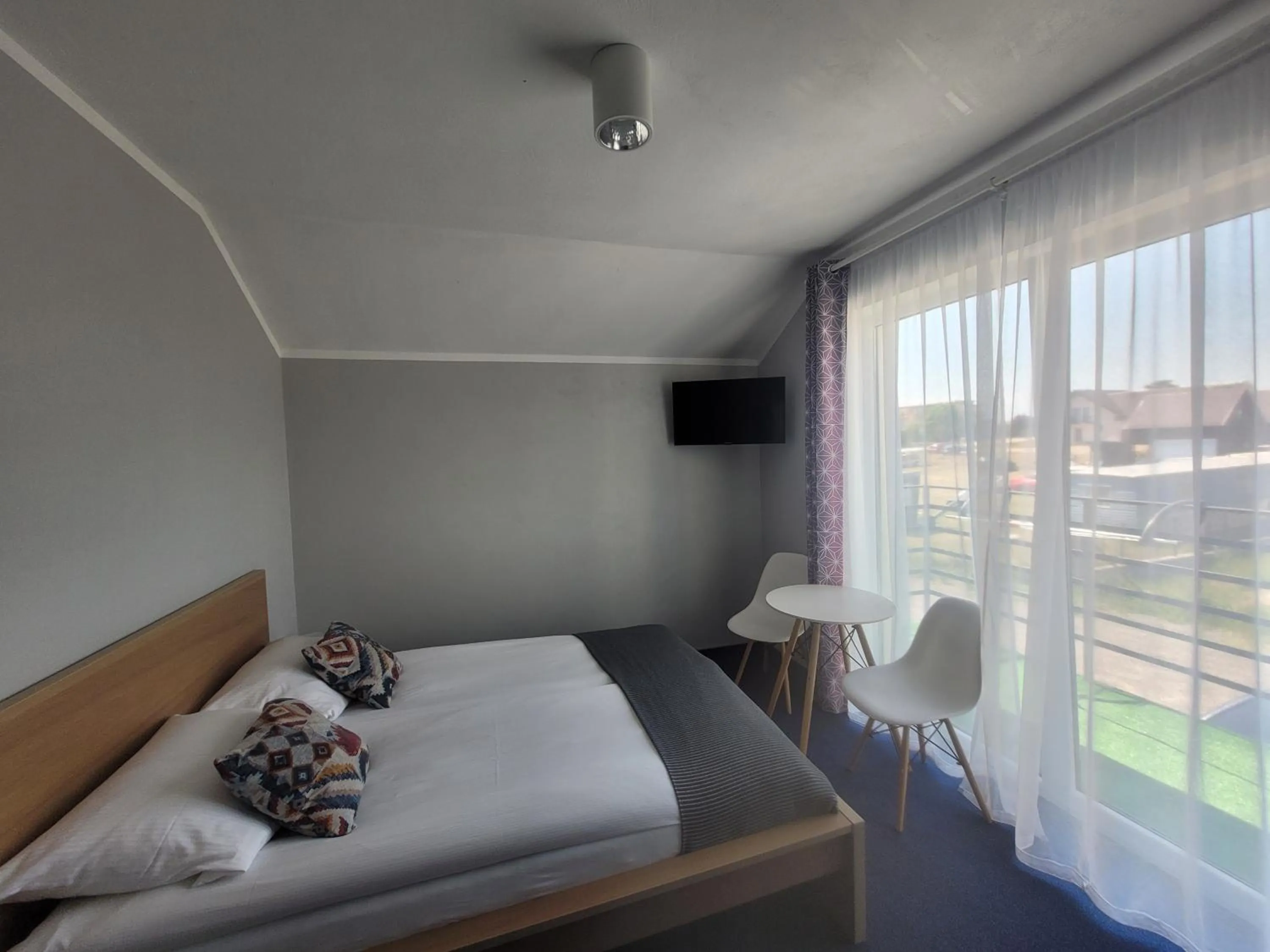Bed in Willa Kardamon
