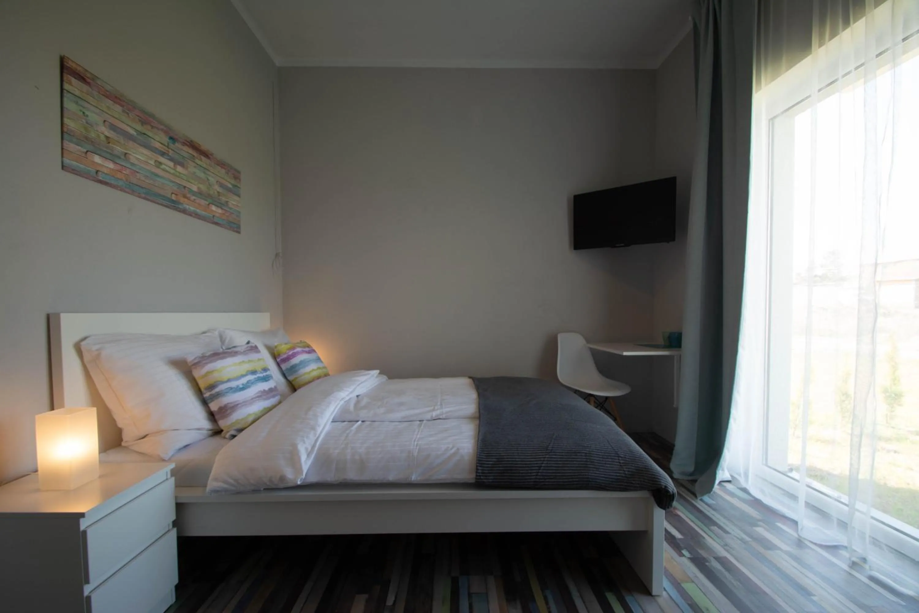 Bed in Willa Kardamon