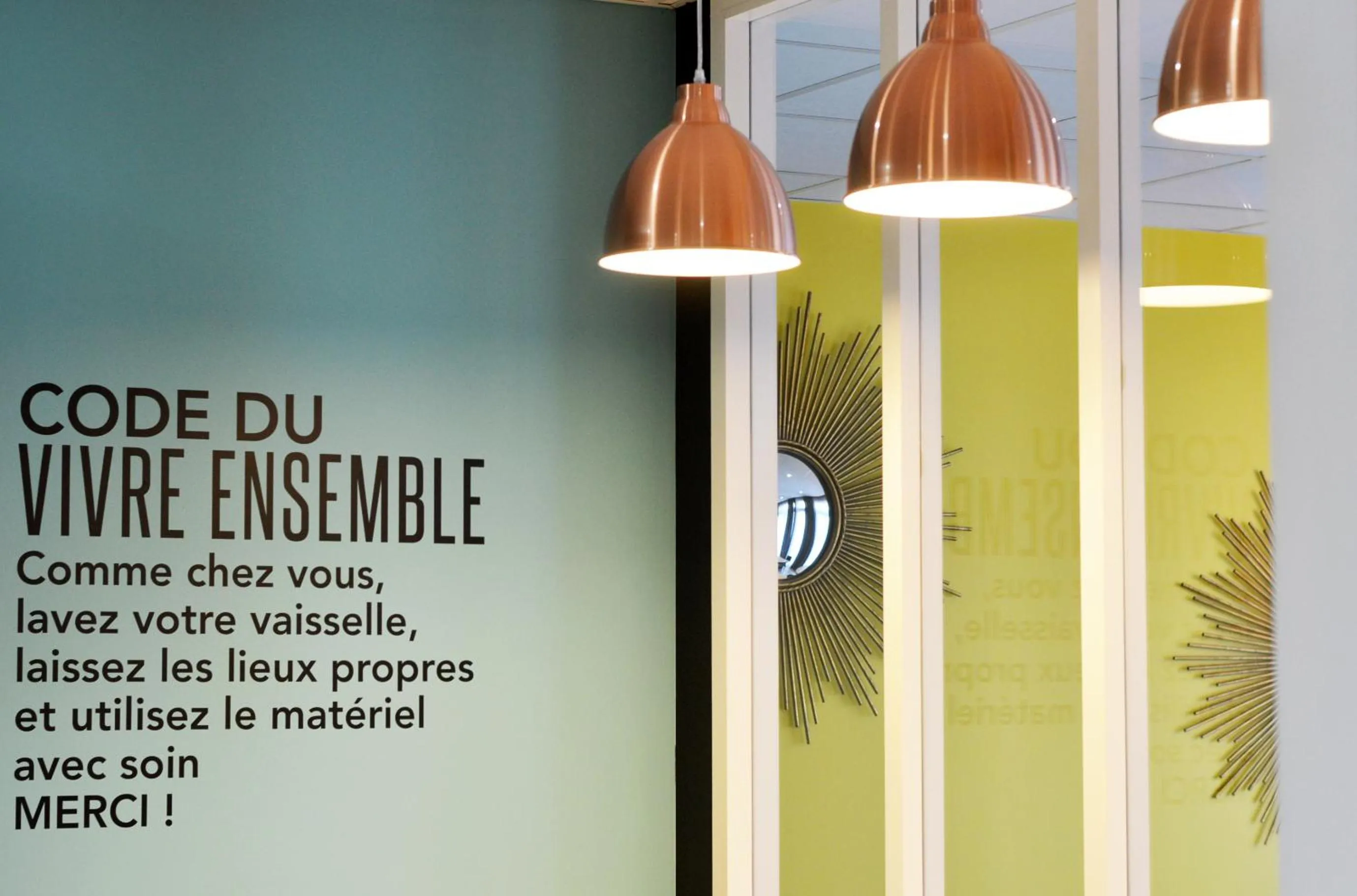 Communal kitchen in Résidence Little Sévigné