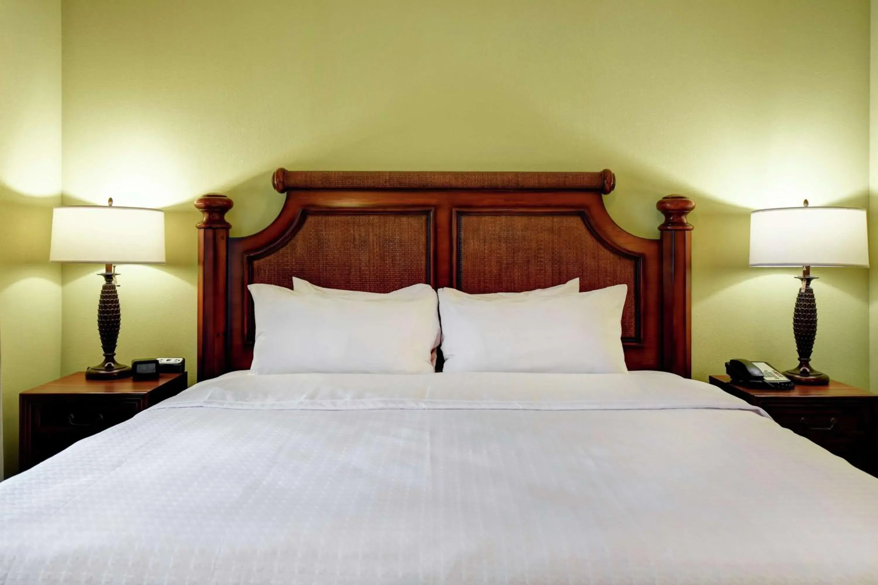Bed in Homewood Suites by Hilton Ocala at Heath Brook Bed in Homewood Suites by Hilton Ocala at Heath Brook