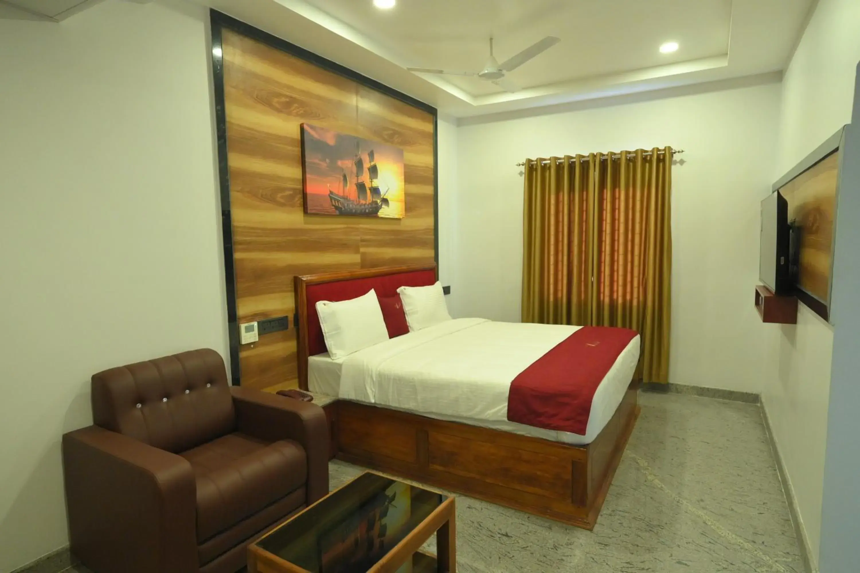 Bedroom, Bed in Hotel Ramraj Regency Bedroom, Bed in Hotel Ramraj Regency