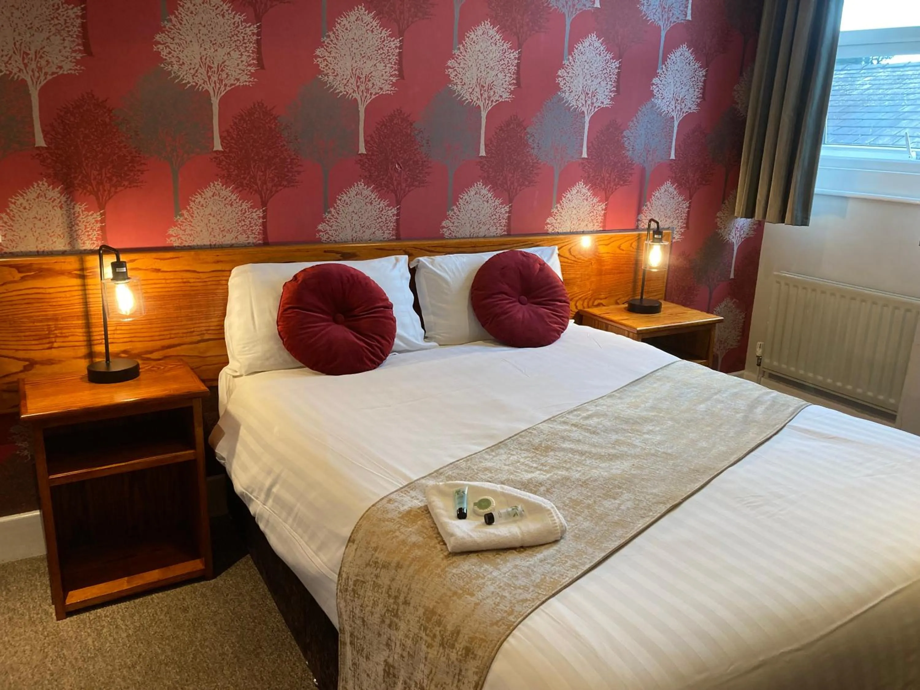 Bedroom, Bed in The Bulls Head