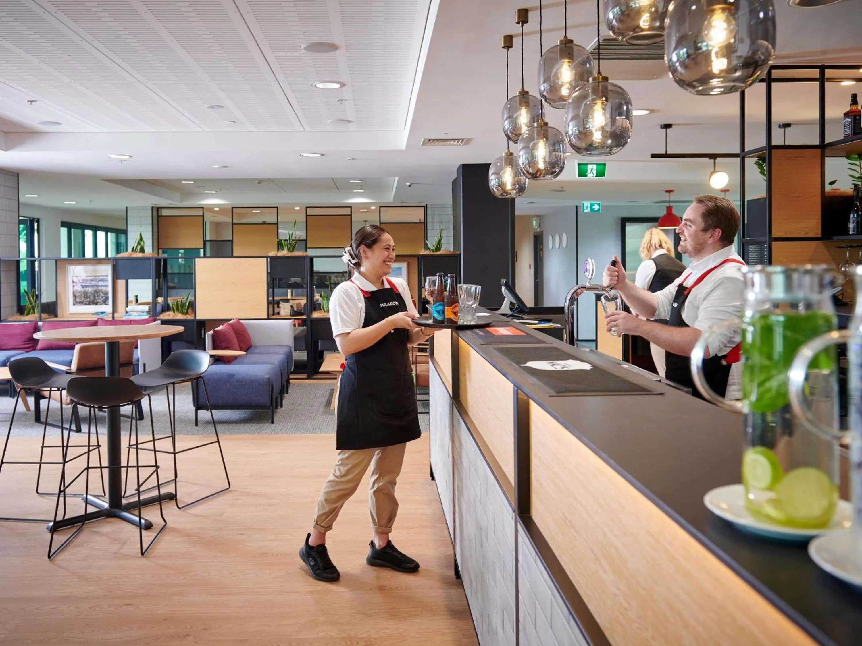 Lounge or bar in ibis Hamilton Tainui