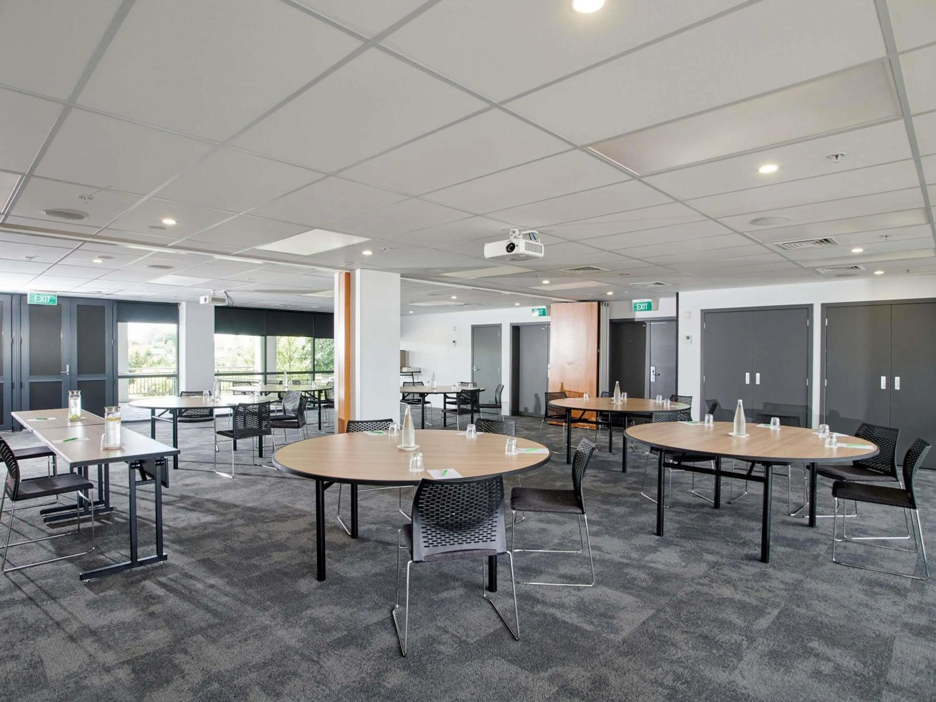 Meeting/conference room in ibis Hamilton Tainui