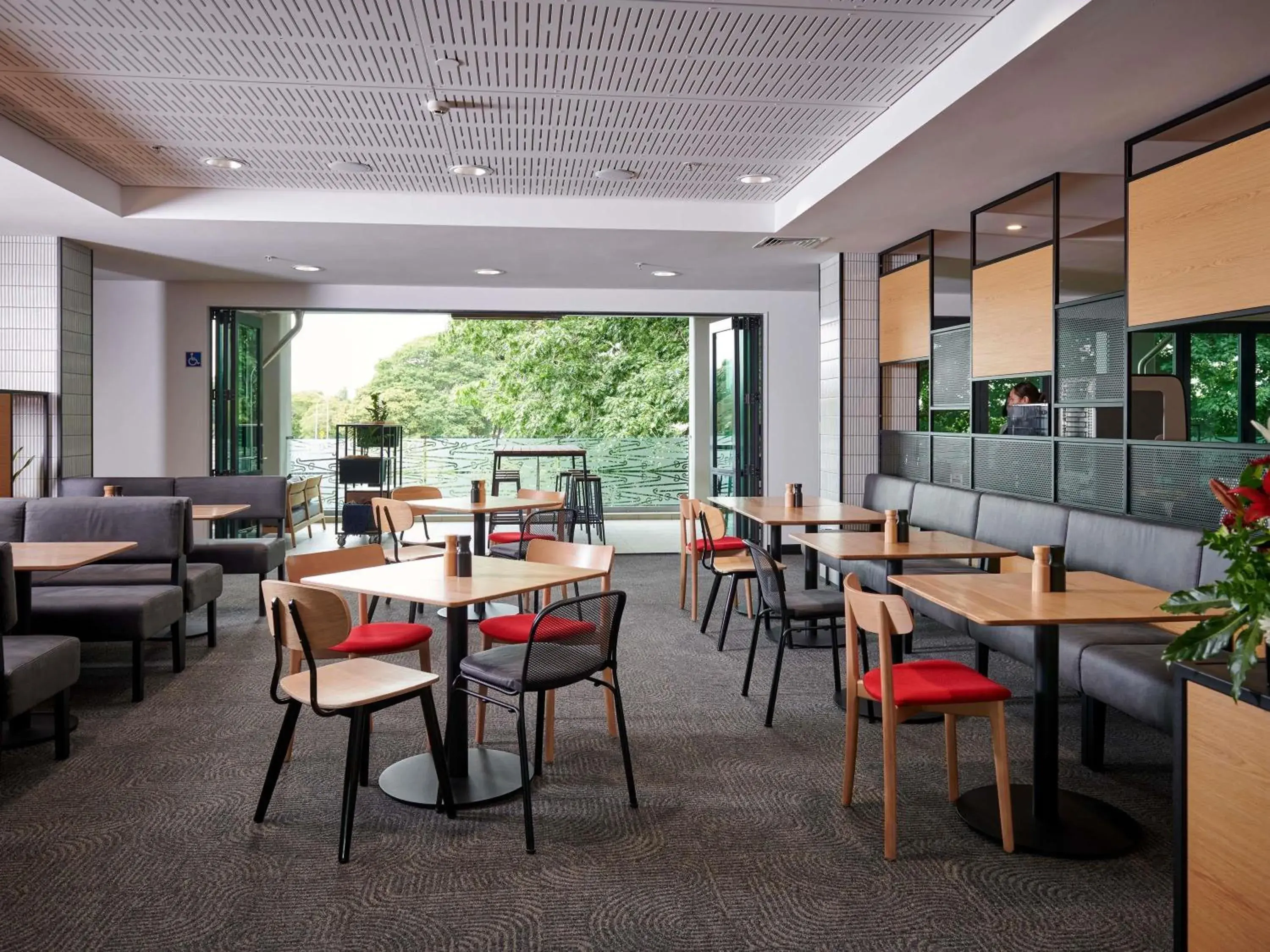 Restaurant/places to eat in ibis Hamilton Tainui Restaurant/places to eat in ibis Hamilton Tainui