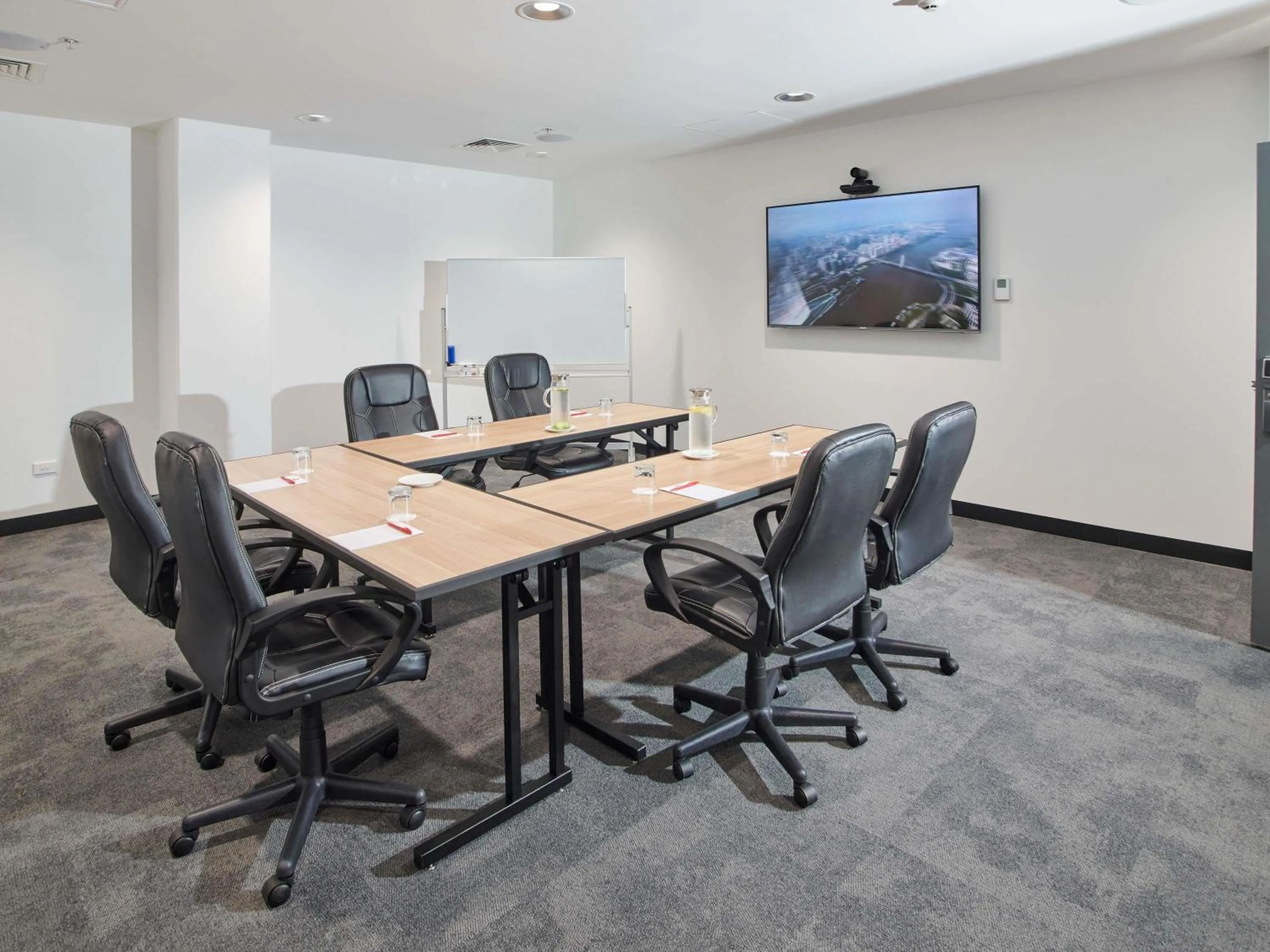 Meeting/conference room in ibis Hamilton Tainui