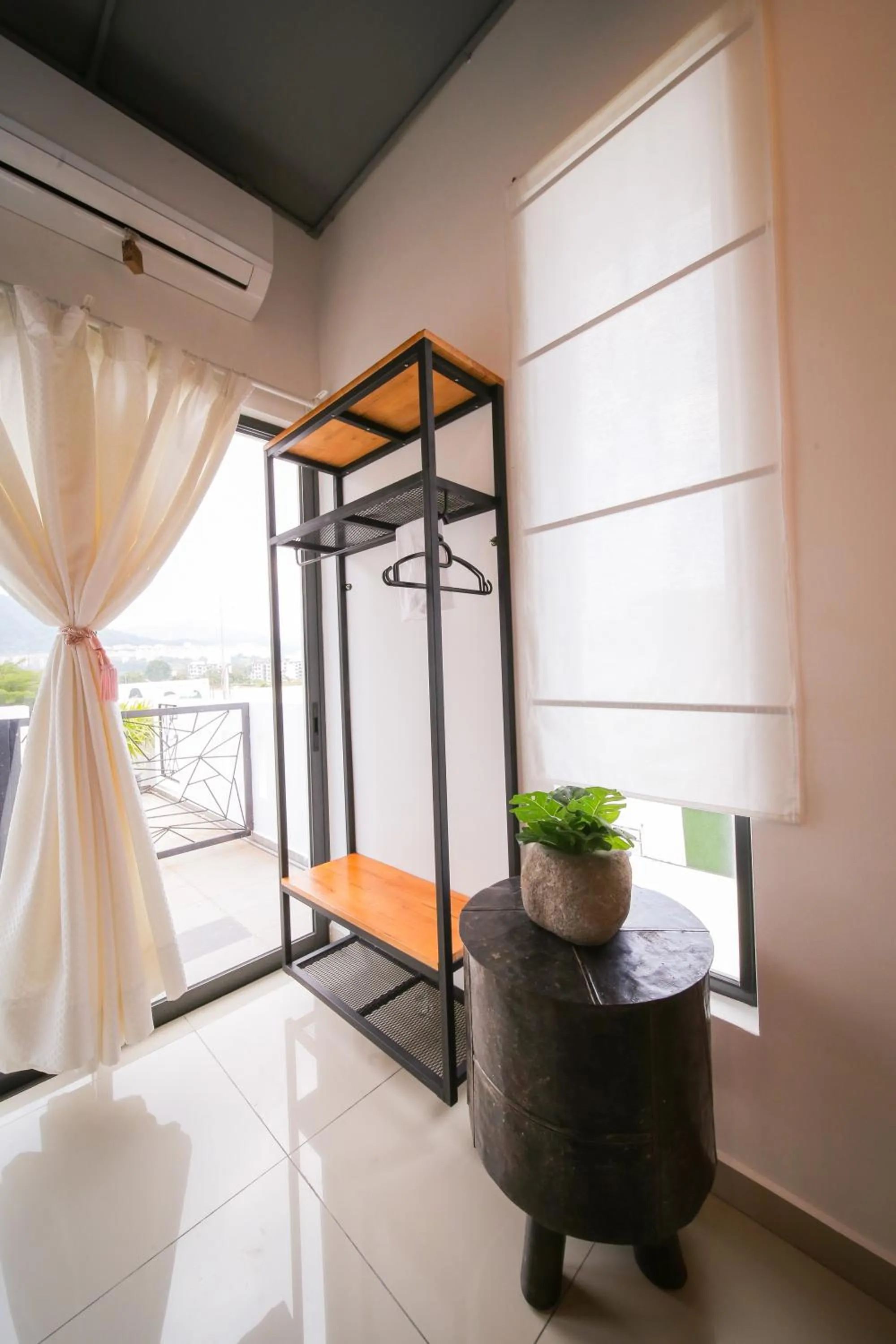 The Best Hotel in Bayan Lepas - THE LOV PENANG