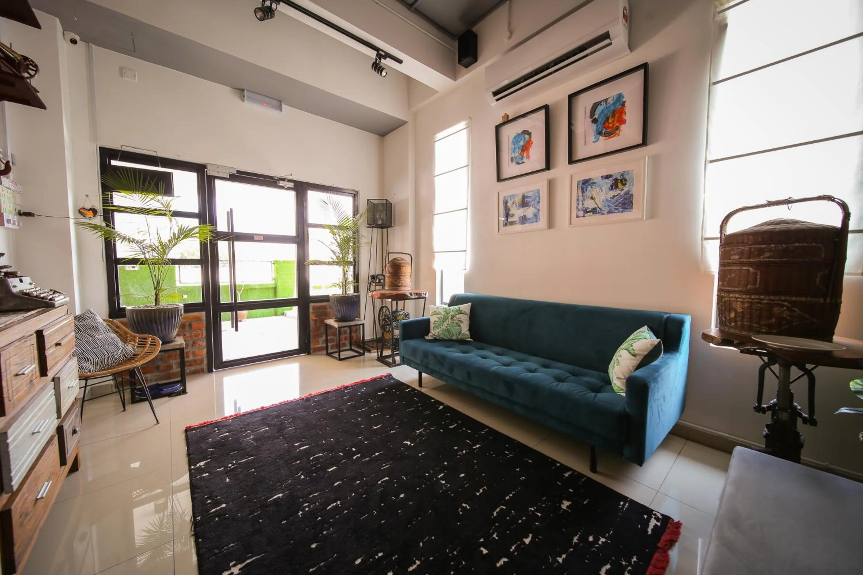 Living room in The Best Hotel in Bayan Lepas - THE LOV PENANG