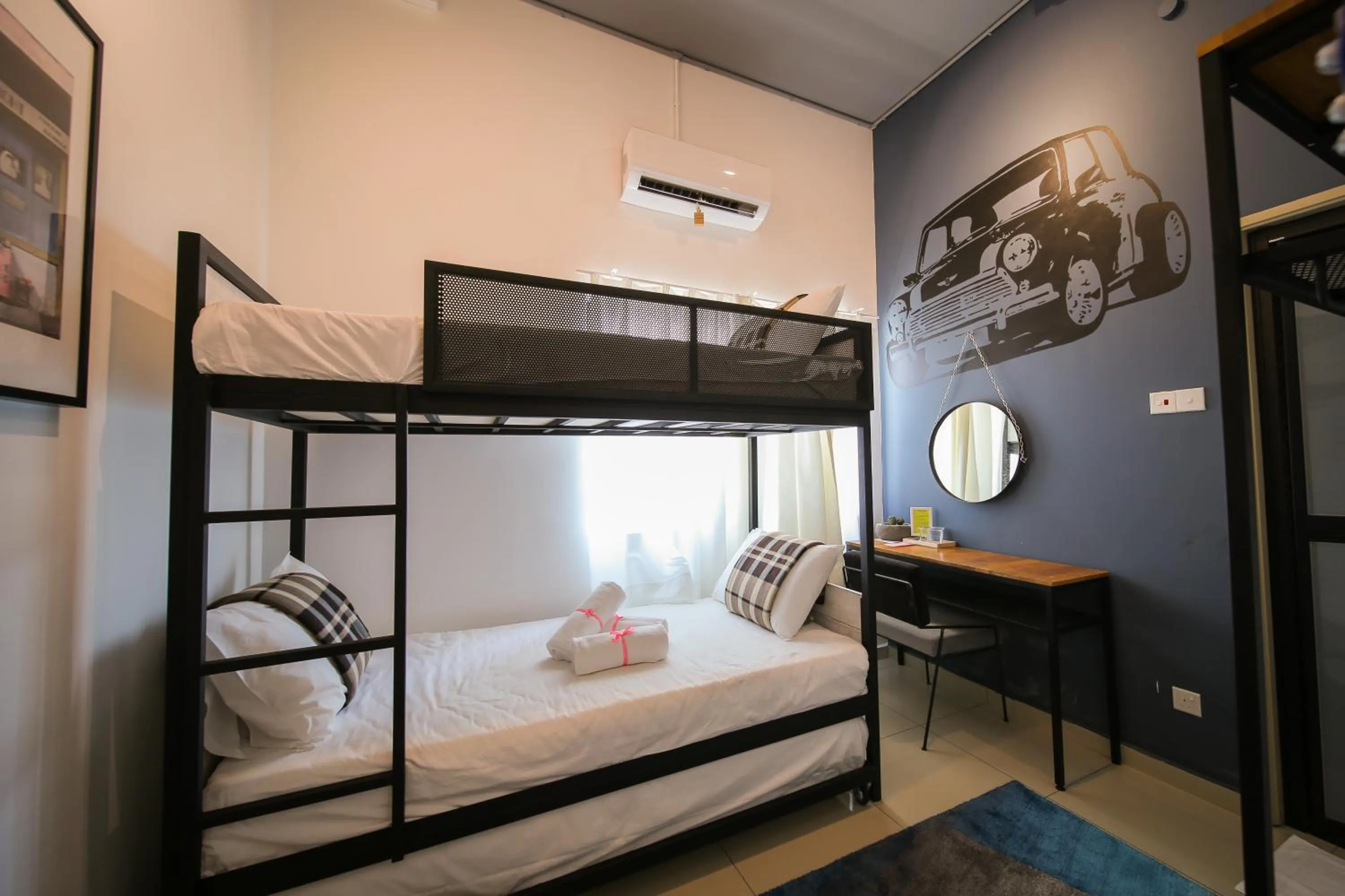 Bed in The Best Hotel in Bayan Lepas - THE LOV PENANG