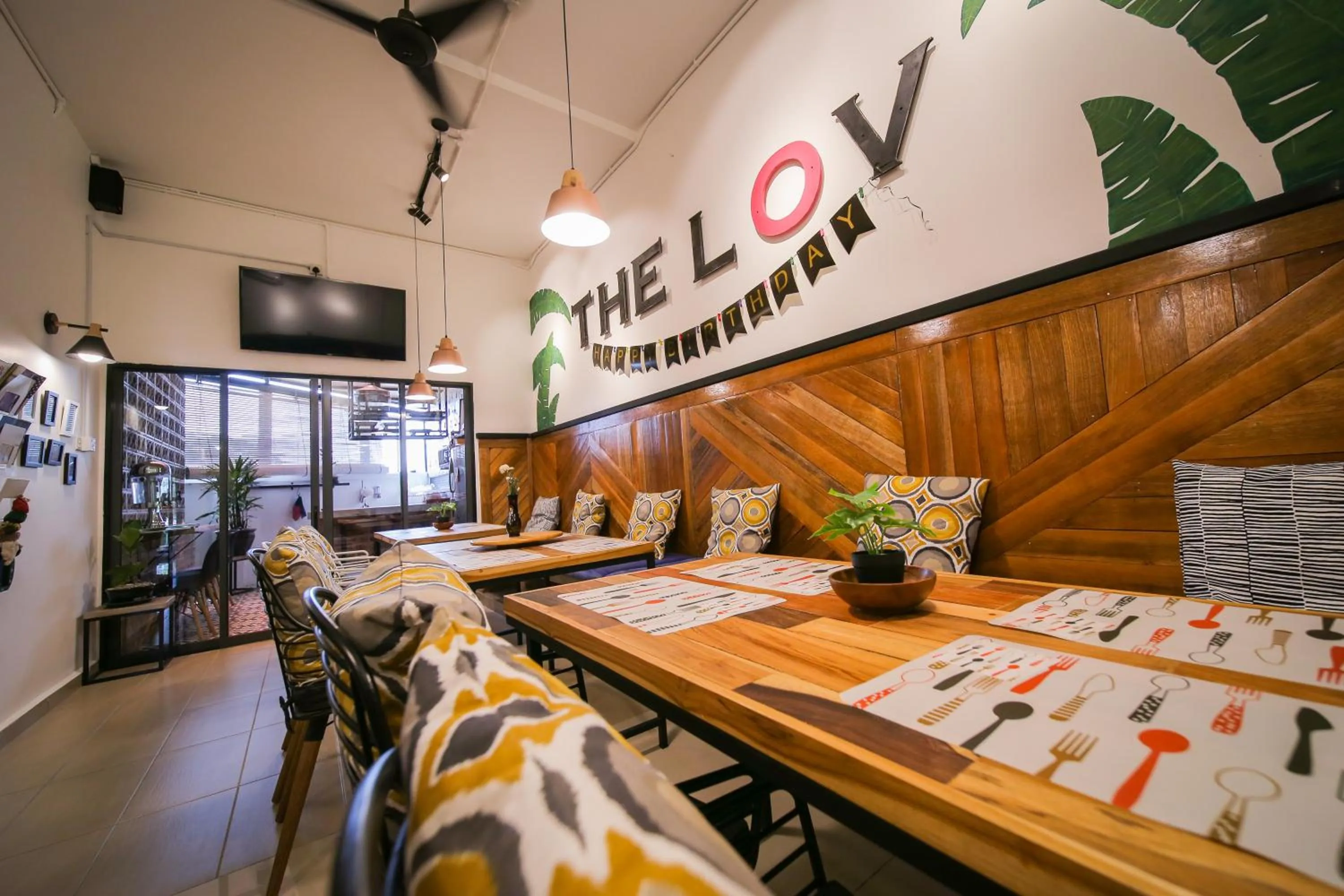 Lounge or bar in The Best Hotel in Bayan Lepas - THE LOV PENANG