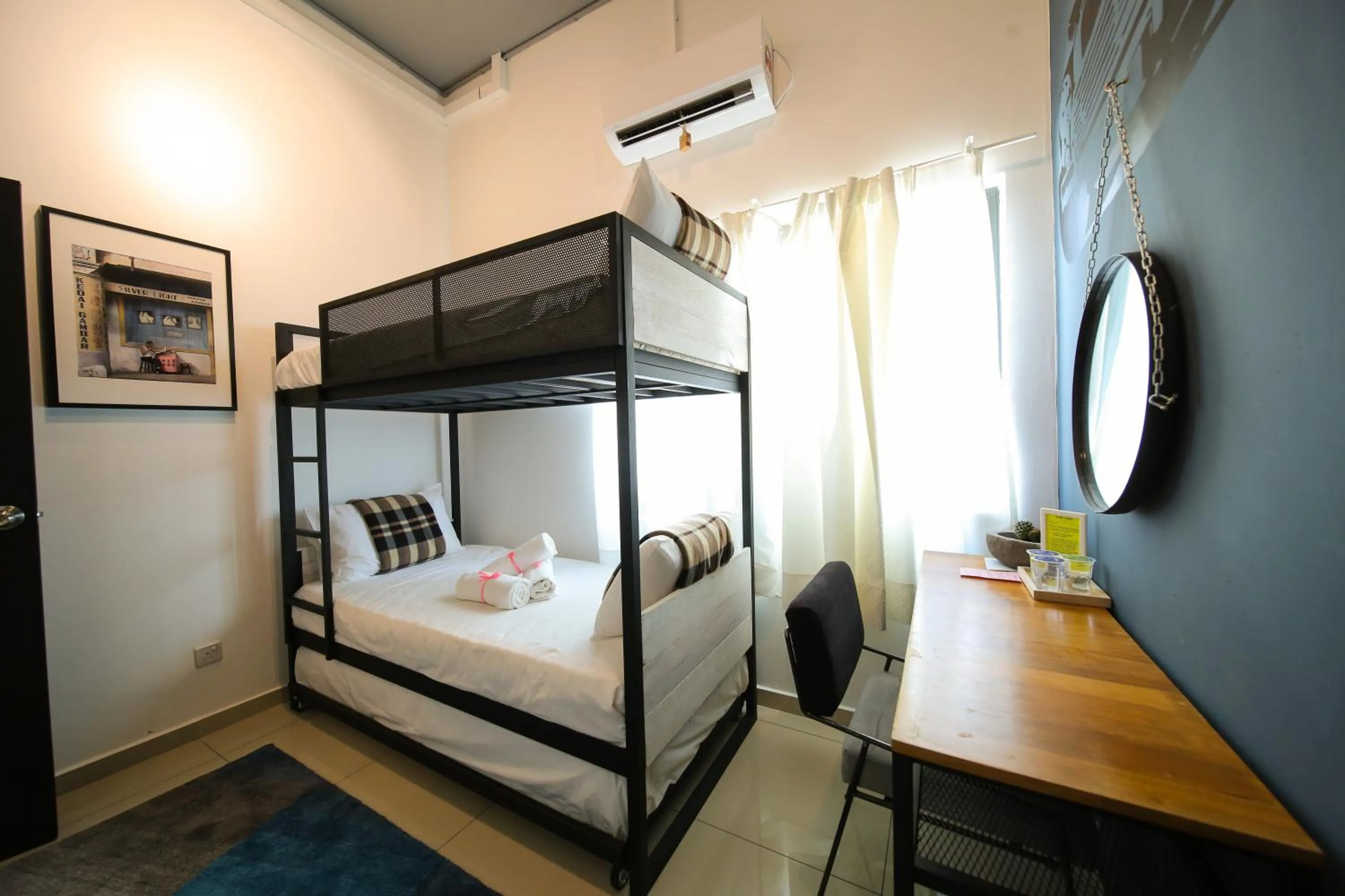 Bed in The Best Hotel in Bayan Lepas - THE LOV PENANG