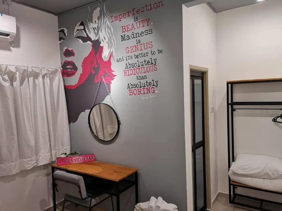 Bed in The Best Hotel in Bayan Lepas - THE LOV PENANG