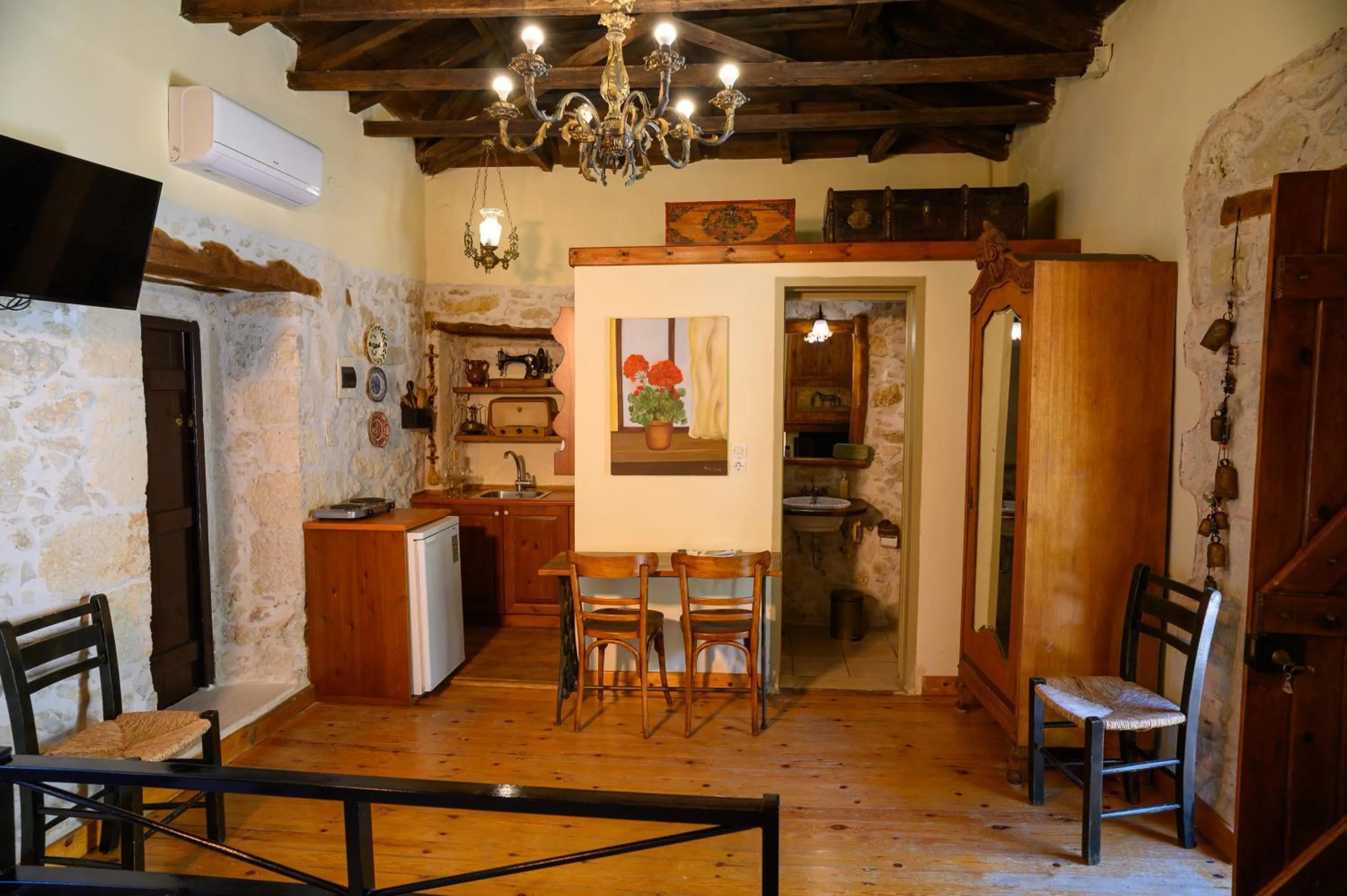 Troullos Traditional Homes