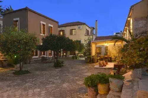 Troullos Traditional Homes Troullos Traditional Homes