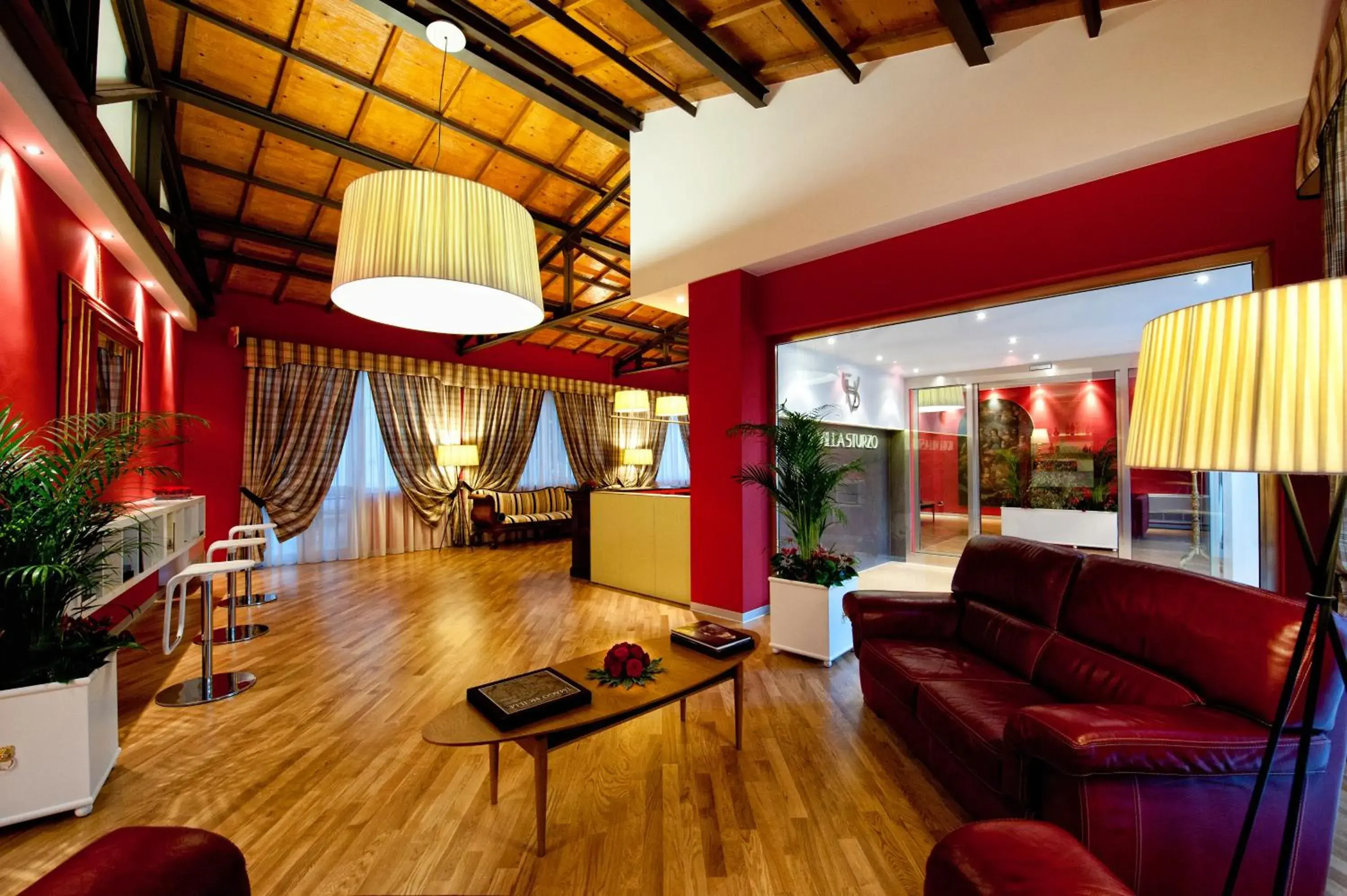 Lobby/Reception in Hotel Villa Sturzo