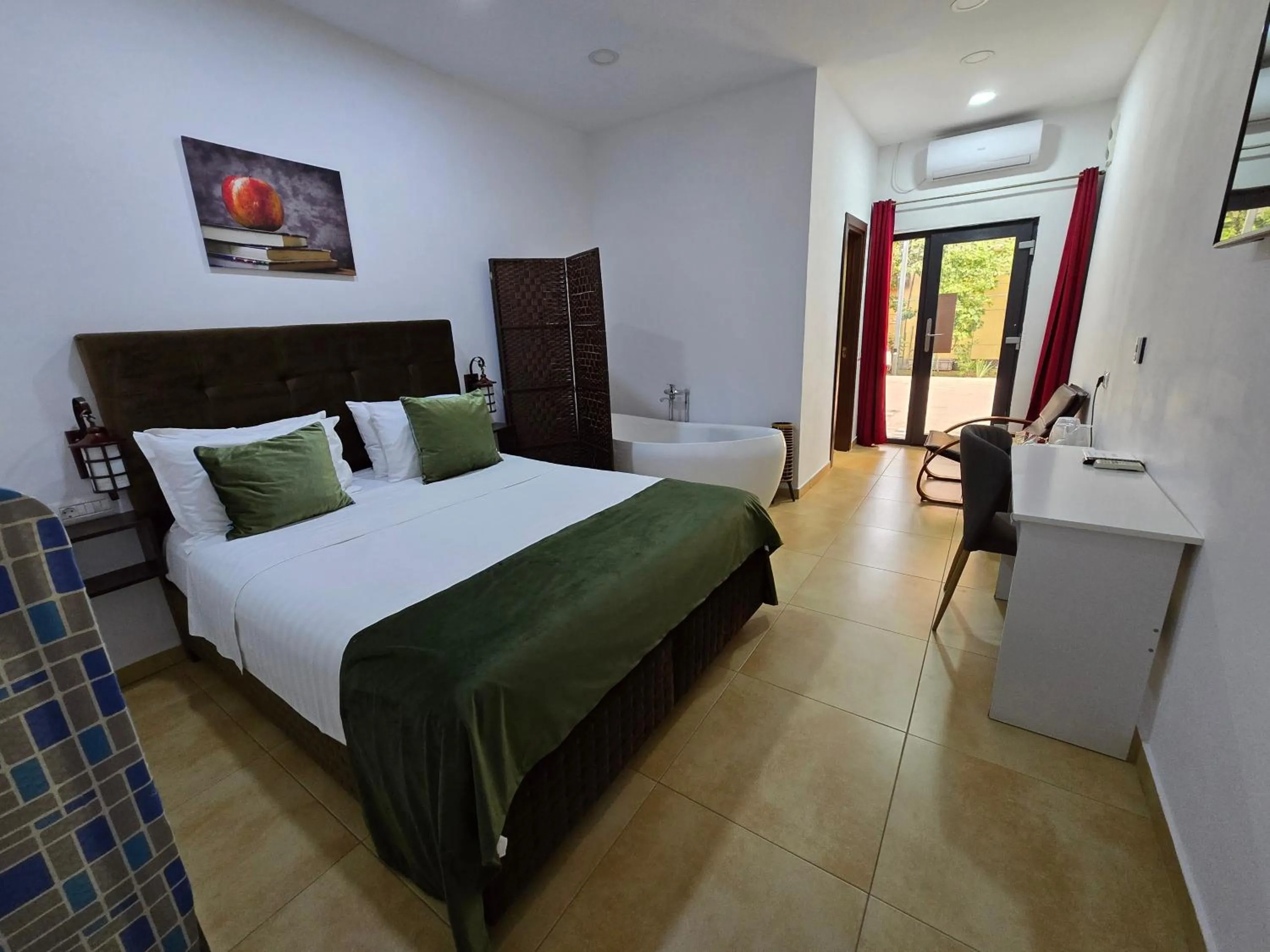 Bed in Poet Palace Bucharest