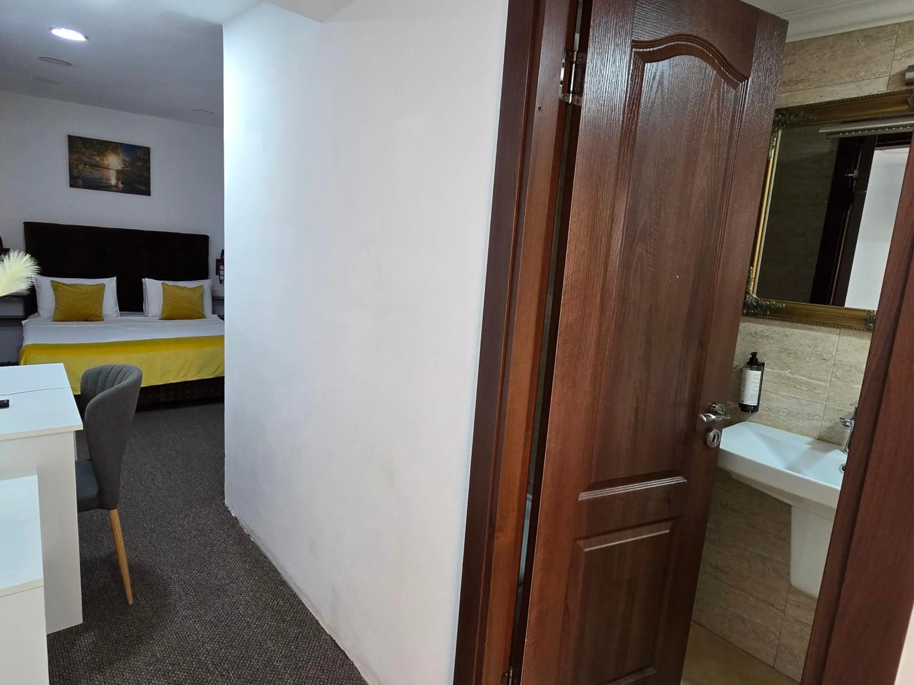 Bed in Poet Palace Bucharest