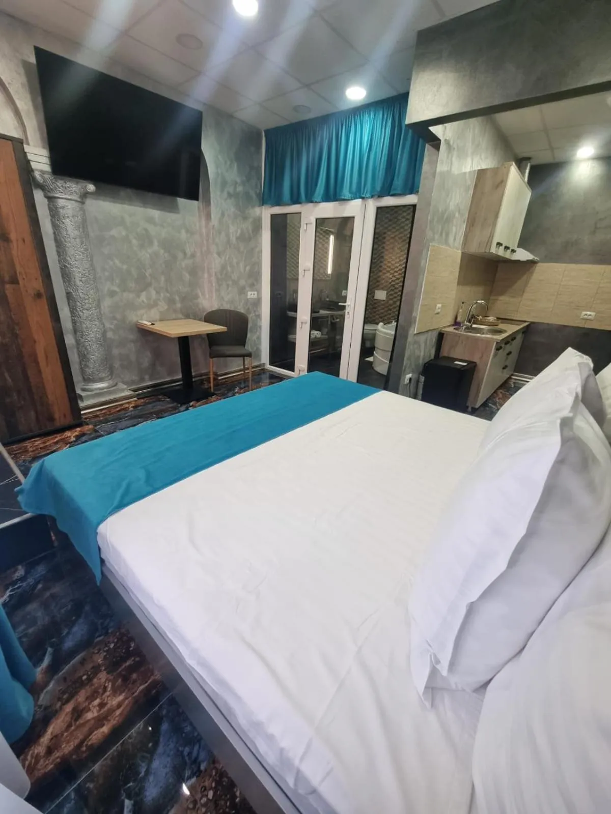 Bedroom, Bed in Poet Palace Bucharest