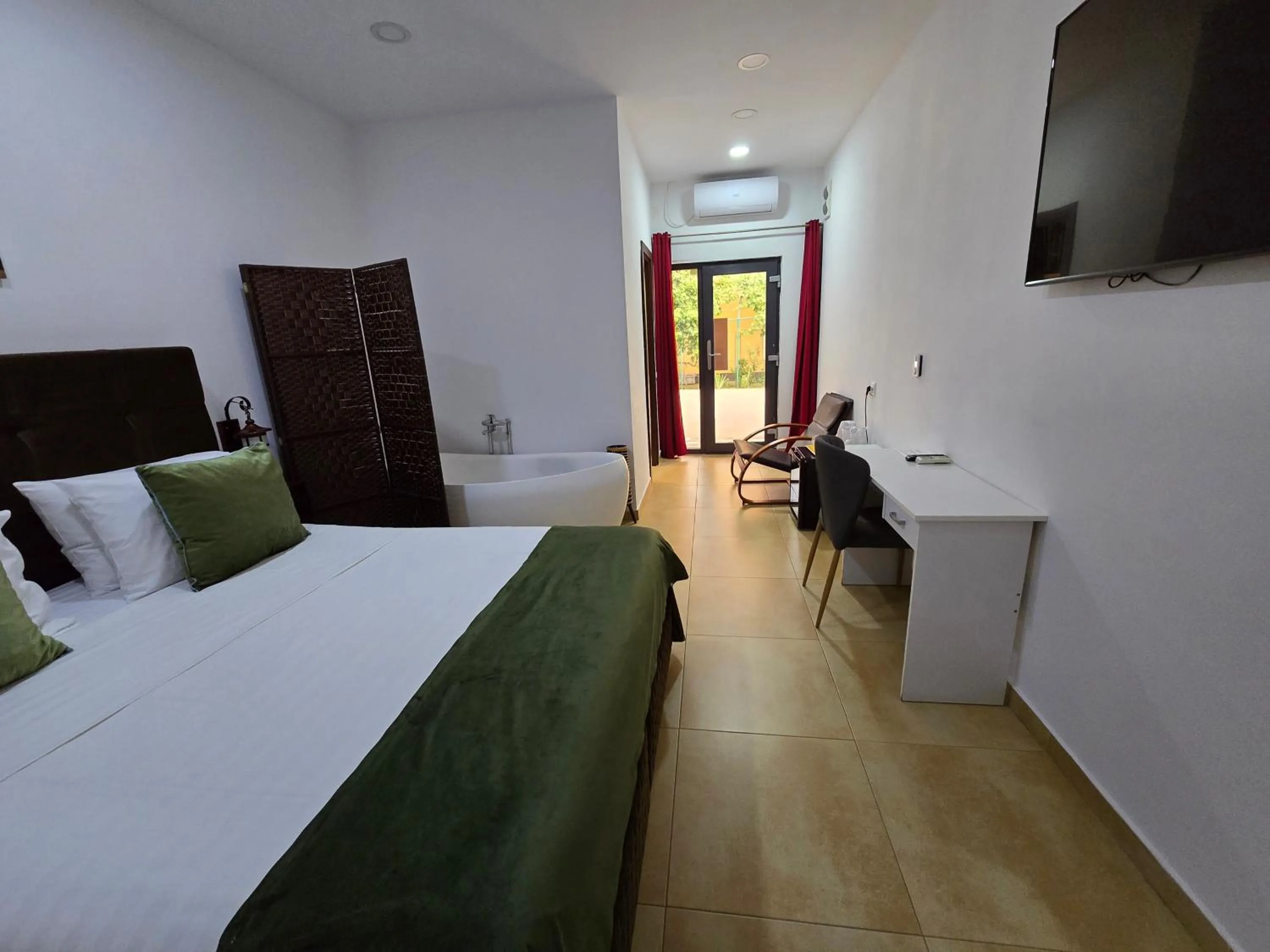 Bed in Poet Palace Bucharest