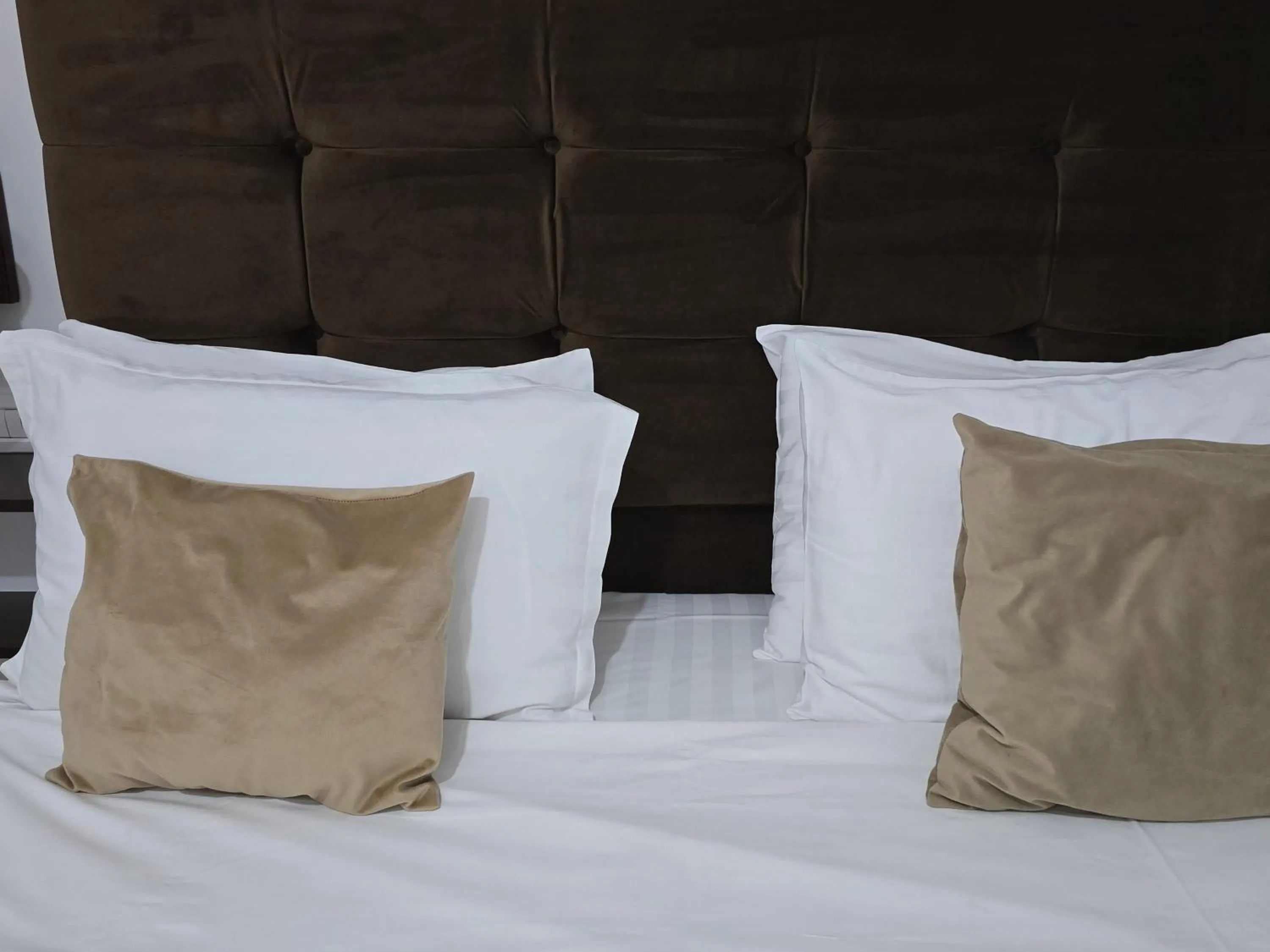 Bed in Poet Palace Bucharest