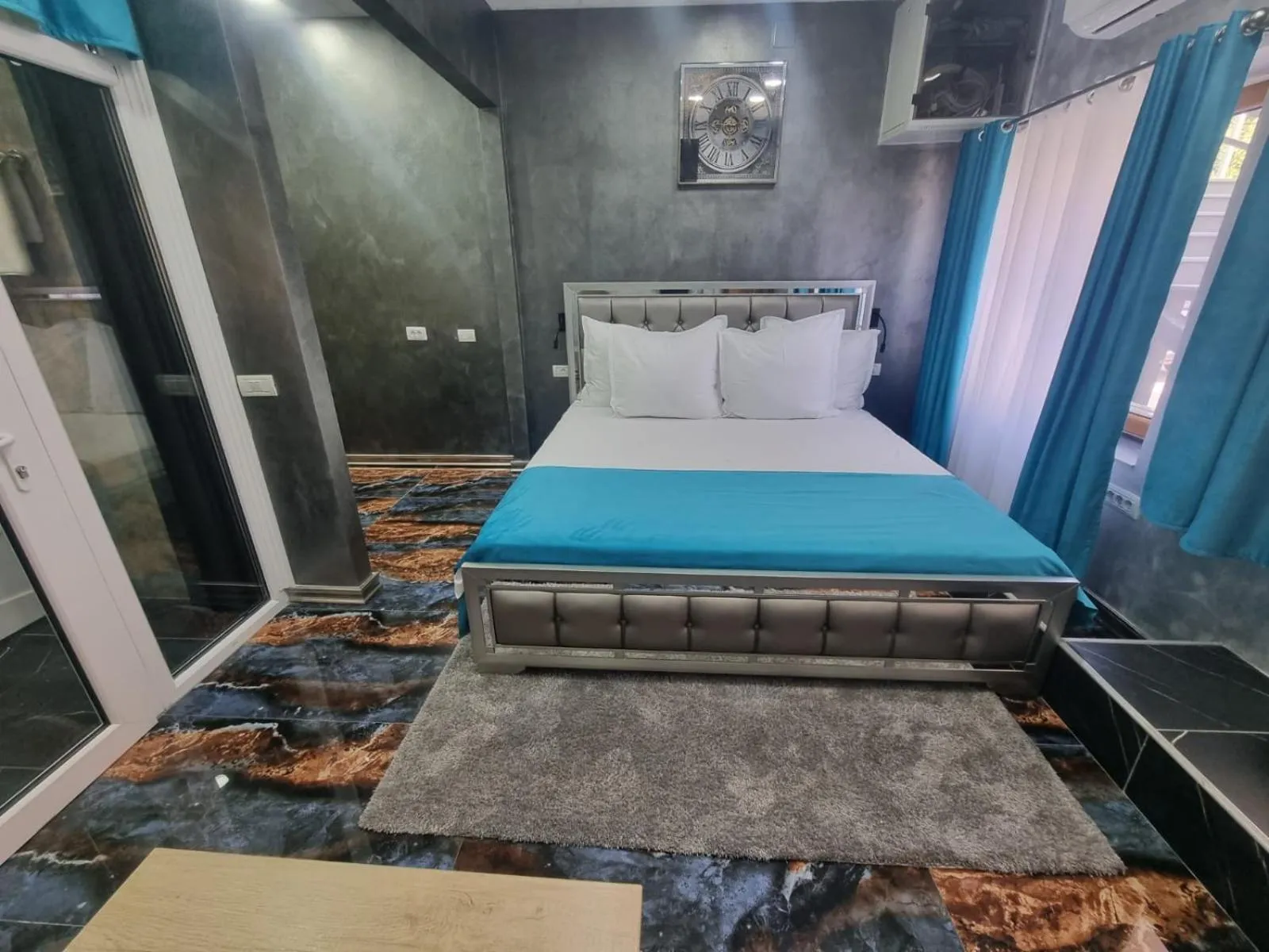 Bed in Poet Palace Bucharest