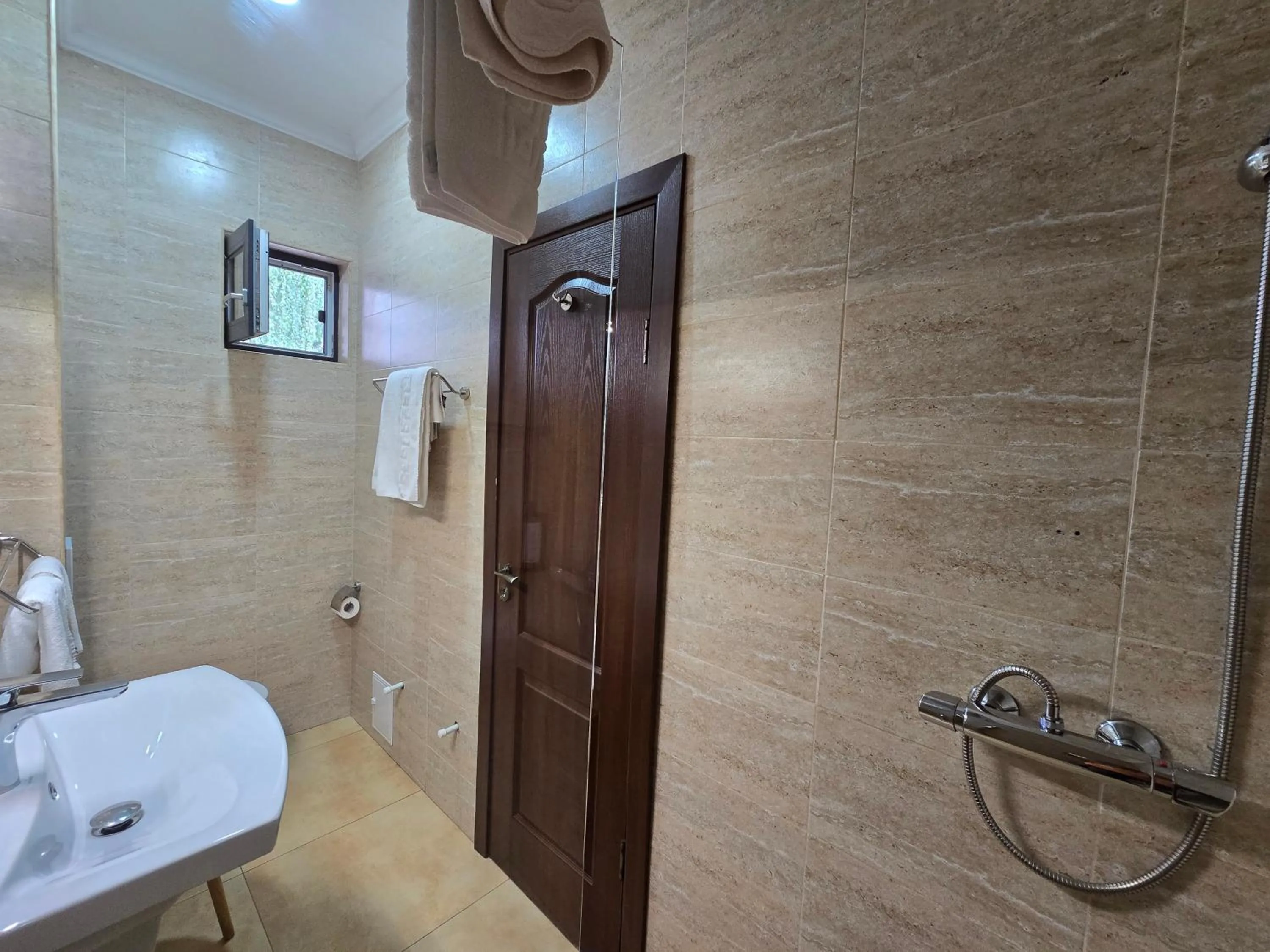 Bathroom in Poet Palace Bucharest