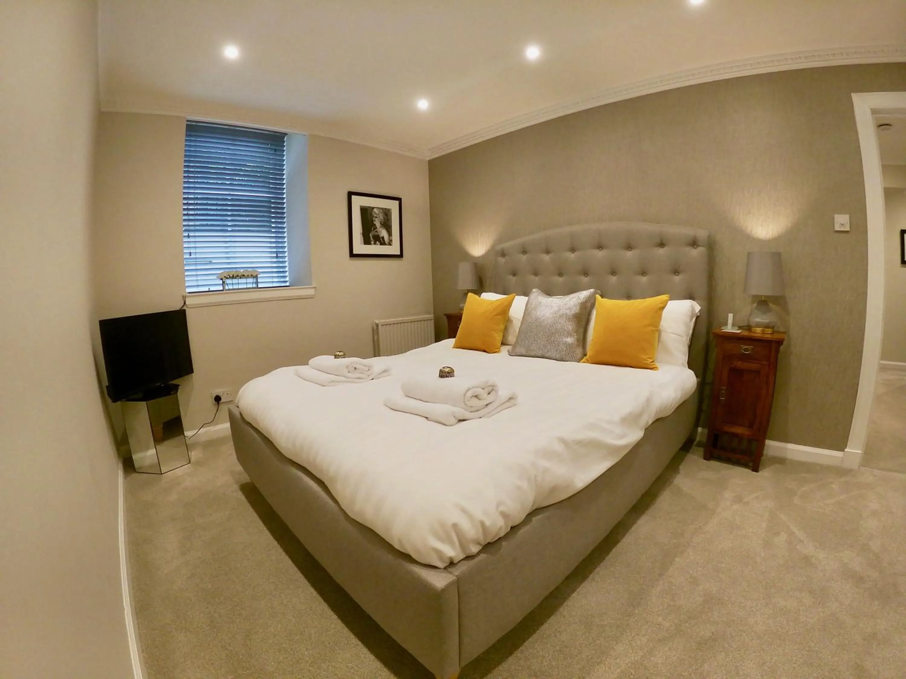 Bedroom in Escape to Edinburgh @ Abercromby Place