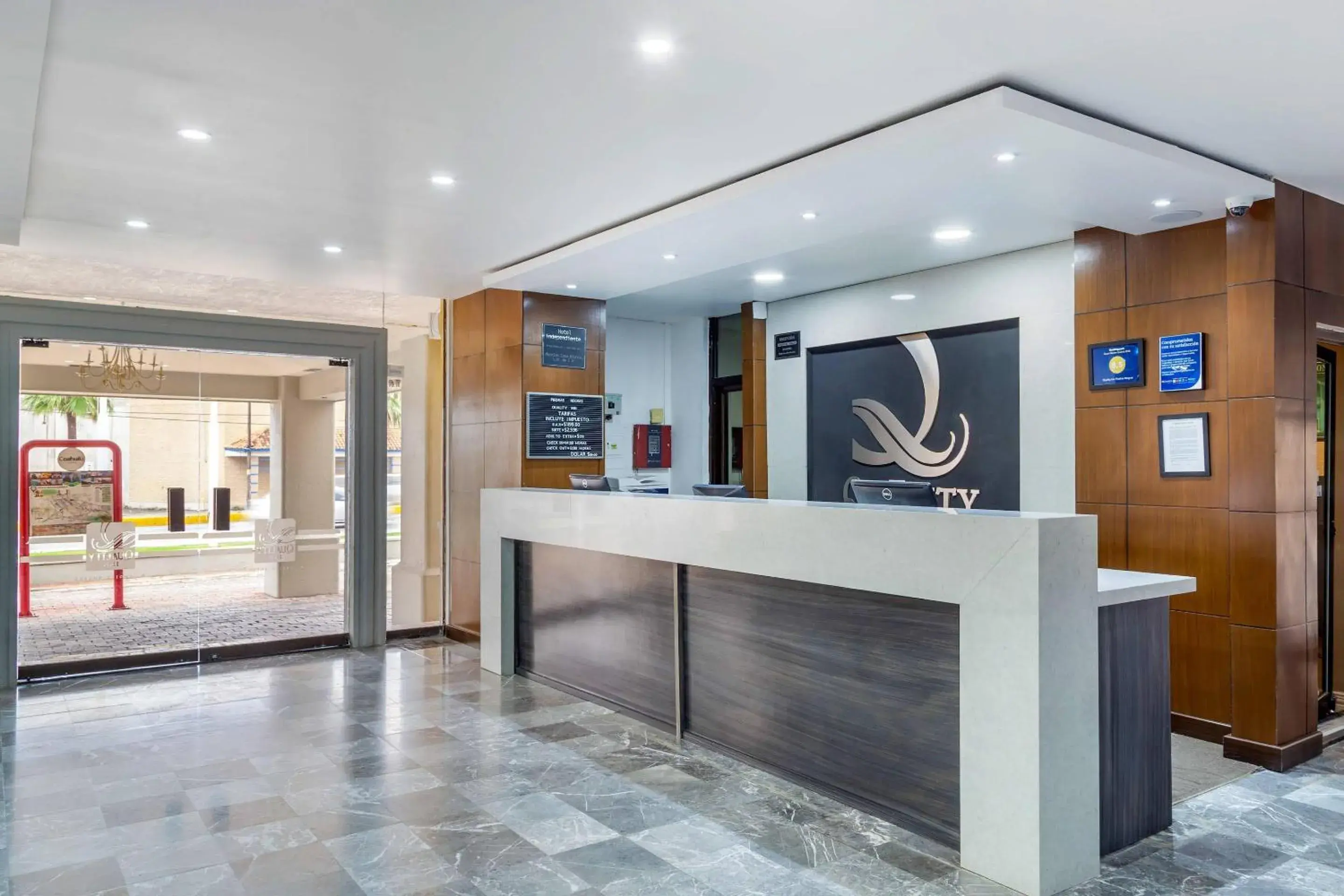 Lobby or reception in Quality Inn Piedras Negras Lobby or reception in Quality Inn Piedras Negras