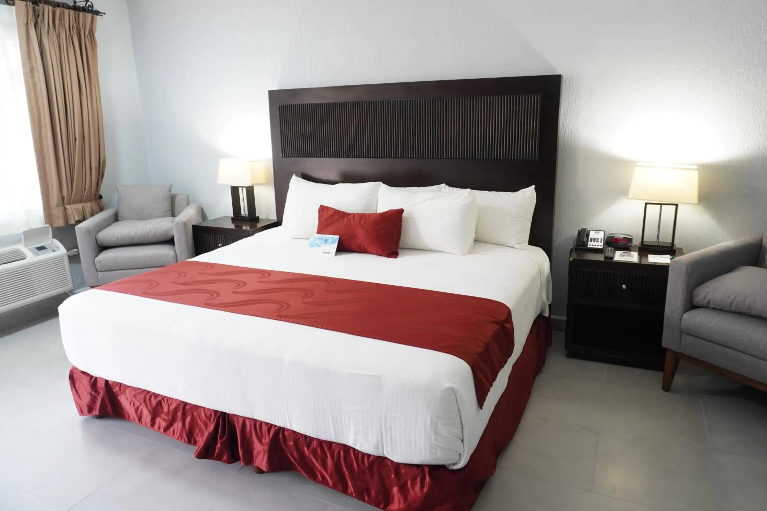 King Suite in Quality Inn Piedras Negras King Suite in Quality Inn Piedras Negras