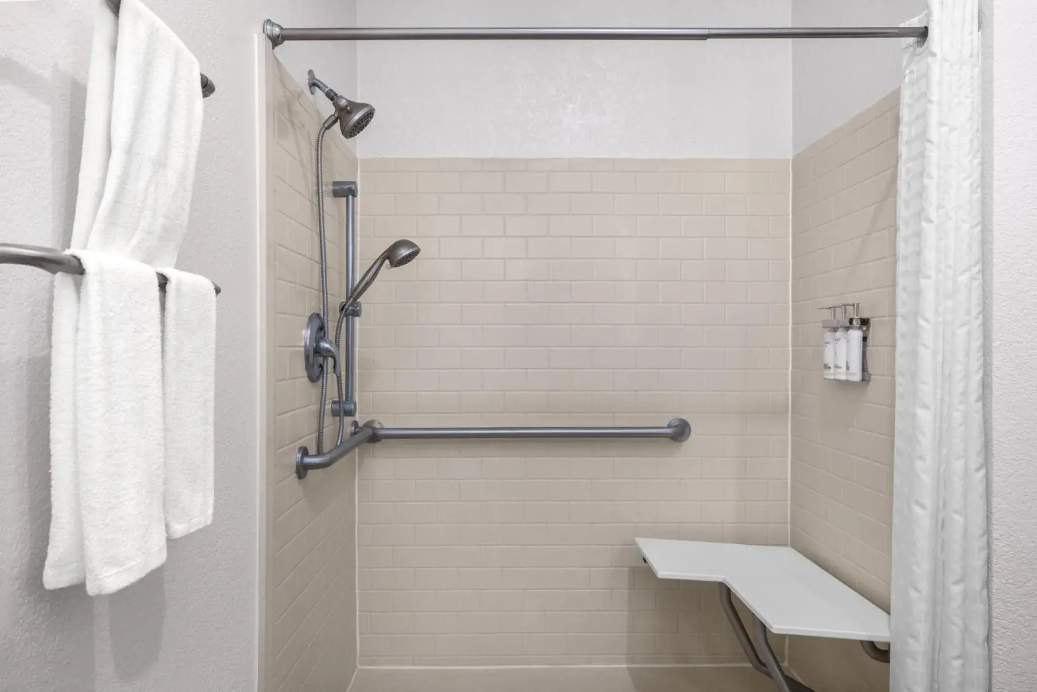 Photo of the whole room in Candlewood Suites Alexandria by IHG Photo of the whole room in Candlewood Suites Alexandria by IHG