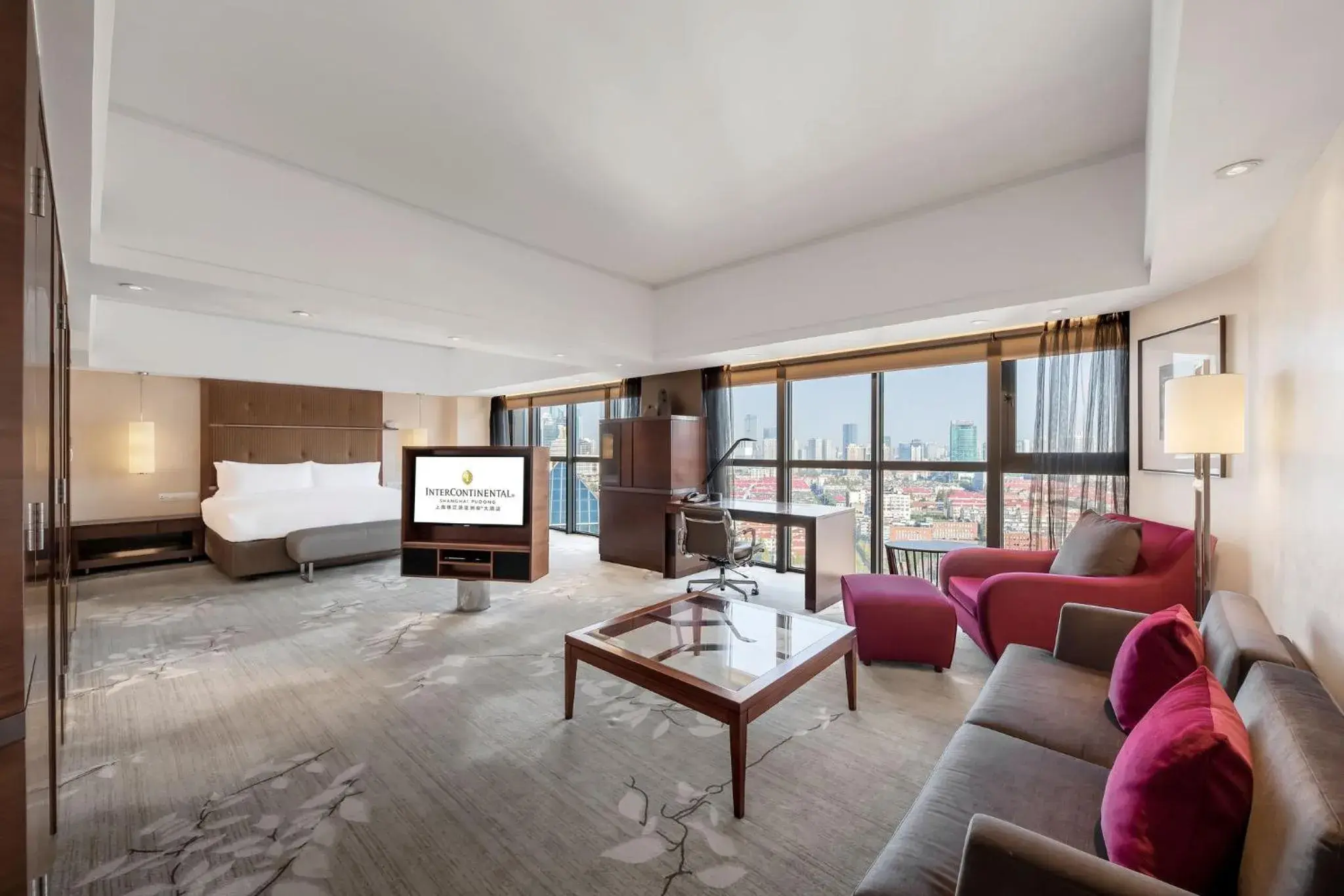 Junior King Suite with City View - High Floor in InterContinental Shanghai Pudong by IHG Junior King Suite with City View - High Floor in InterContinental Shanghai Pudong by IHG