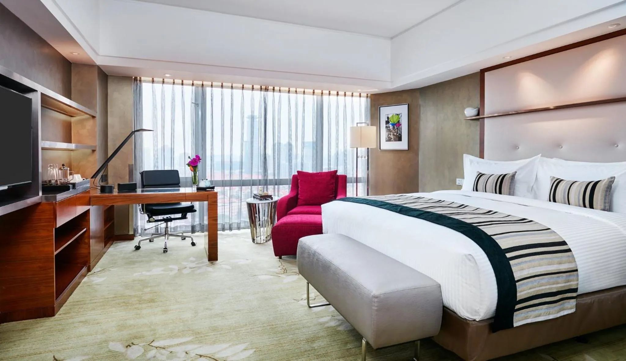 Photo of the whole room, Bed in InterContinental Shanghai Pudong by IHG