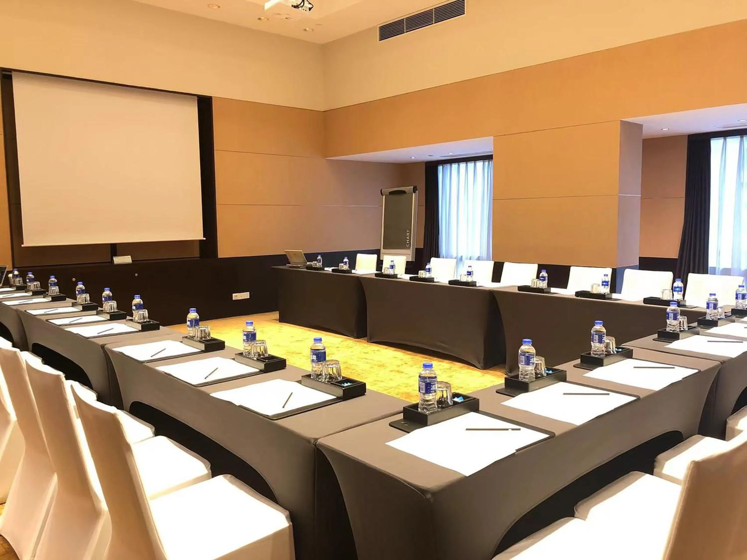 Meeting/conference room in InterContinental Shanghai Pudong by IHG