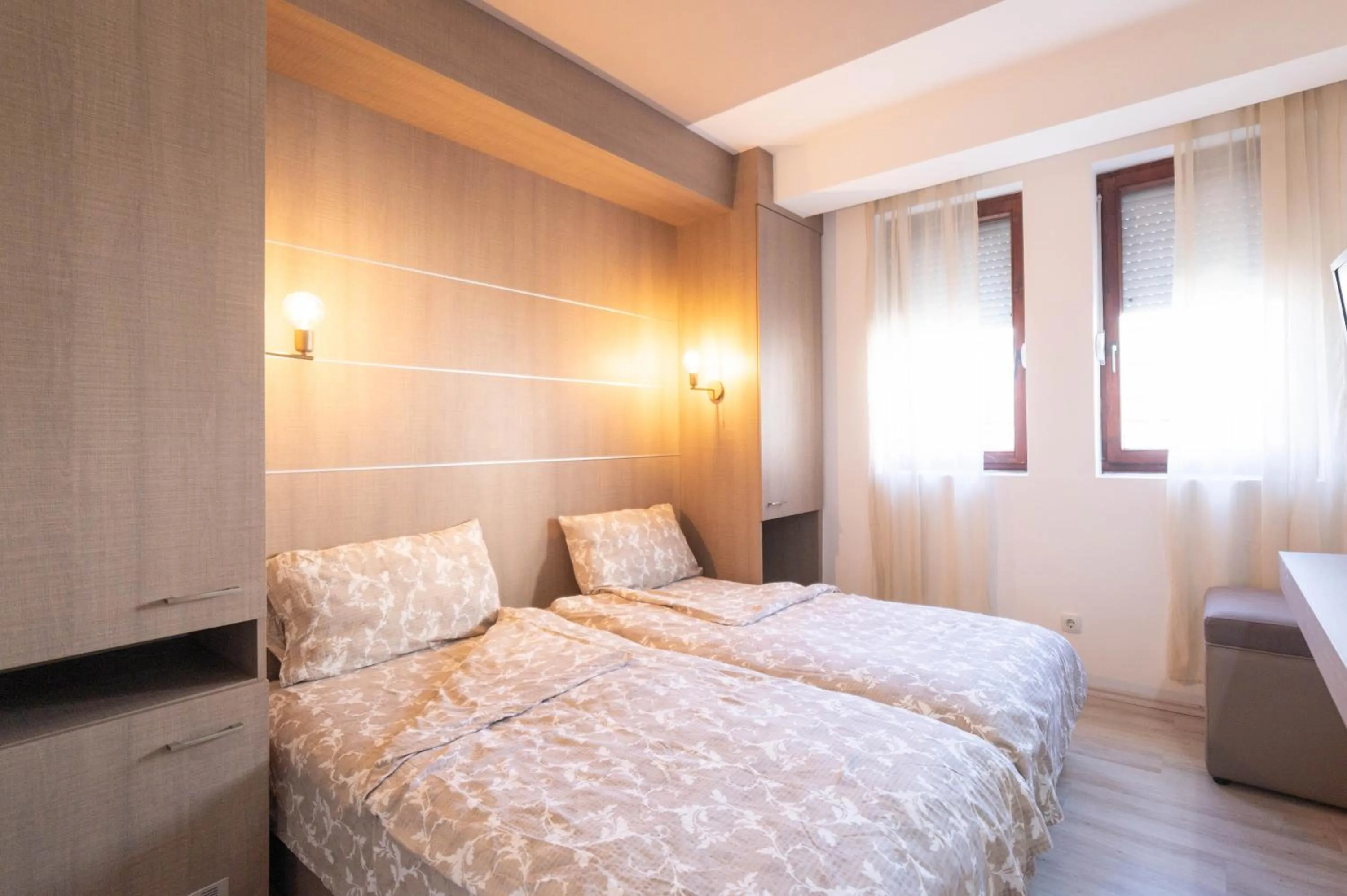 Double or Twin Room with Bathroom - single occupancy in Villa White Lake Ohrid
