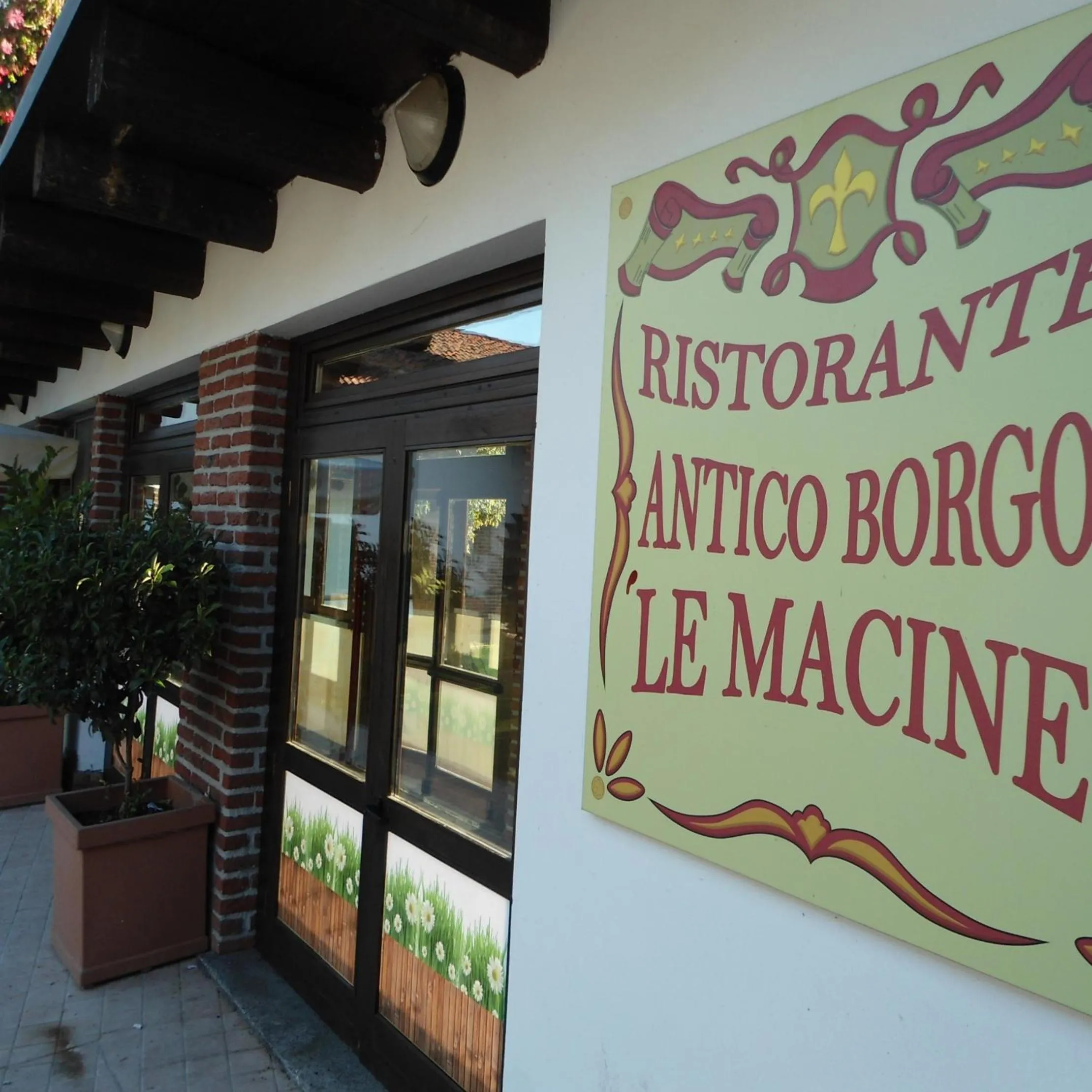 Restaurant/places to eat in Hotel Novarello