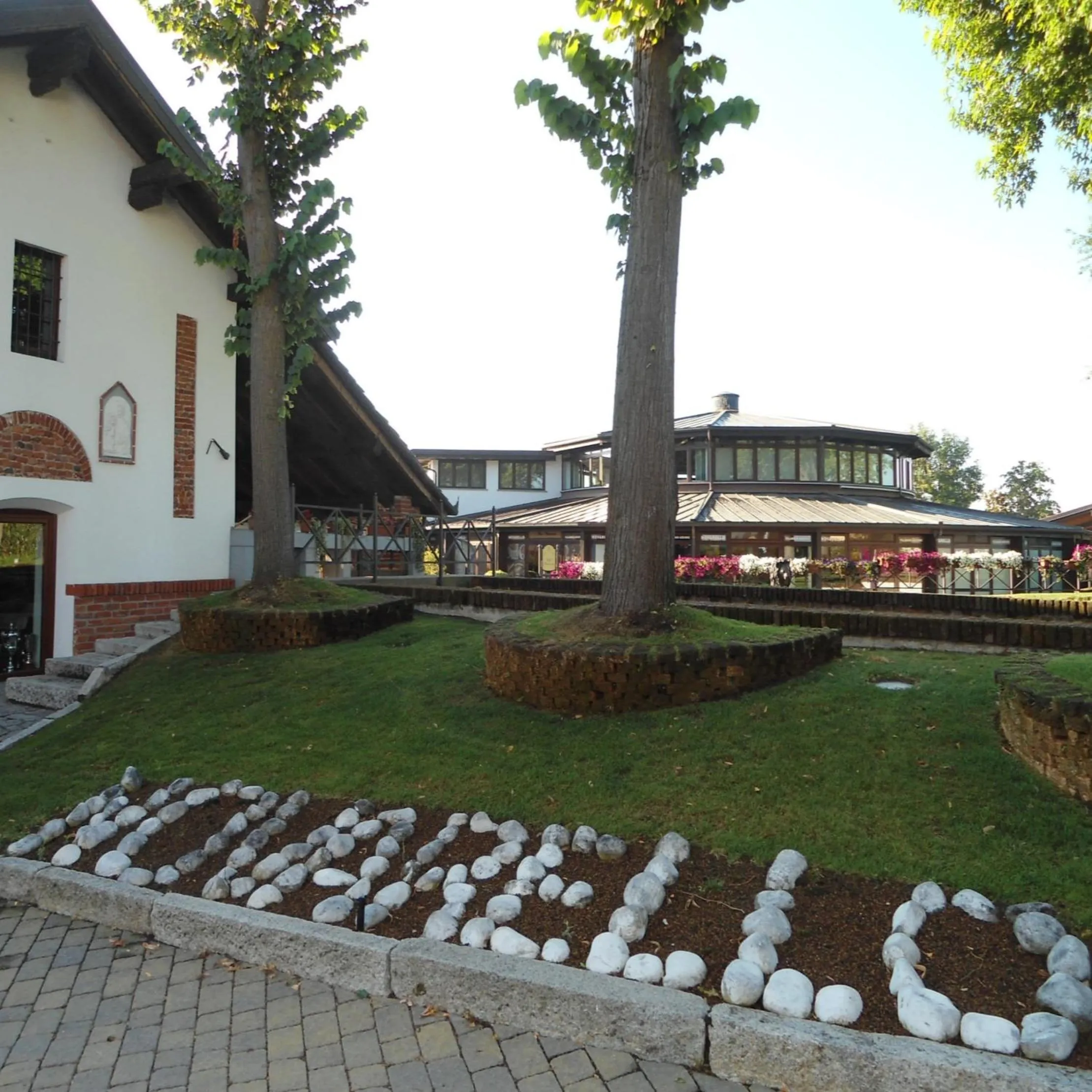Facade/entrance in Hotel Novarello