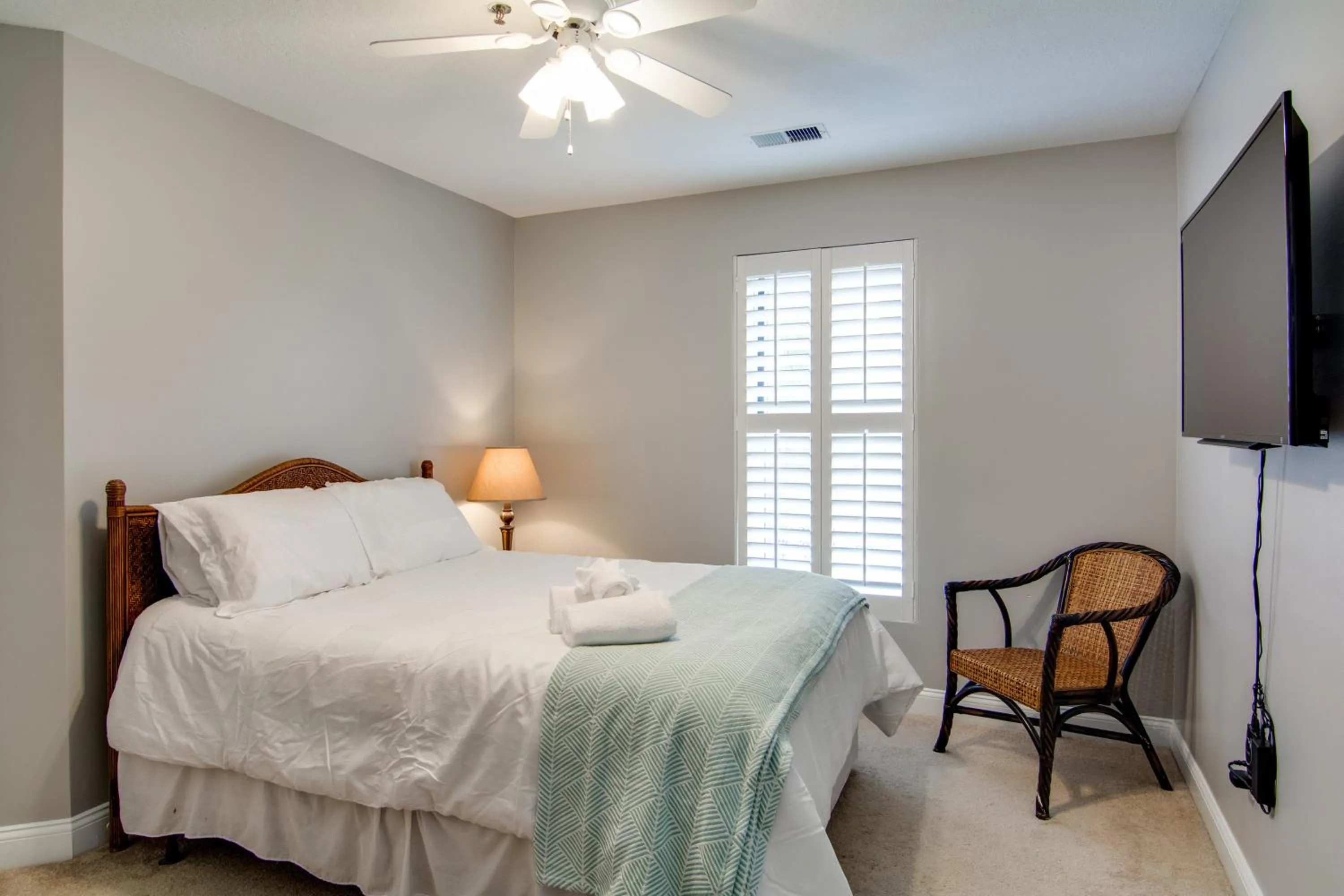 Bed in Ocean Boulevard Villas 101