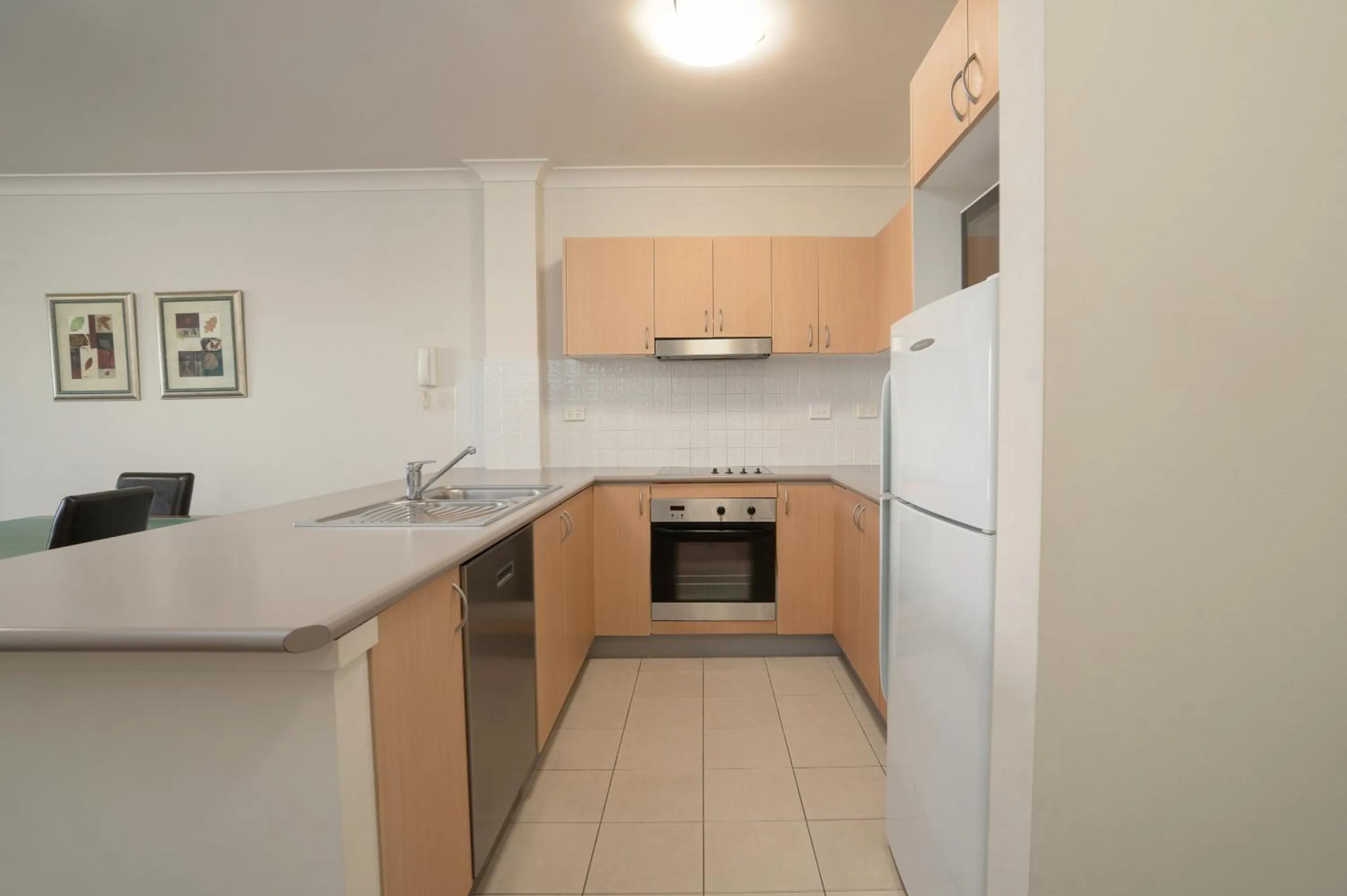 Kitchen or kitchenette in Leisure Inn Spires