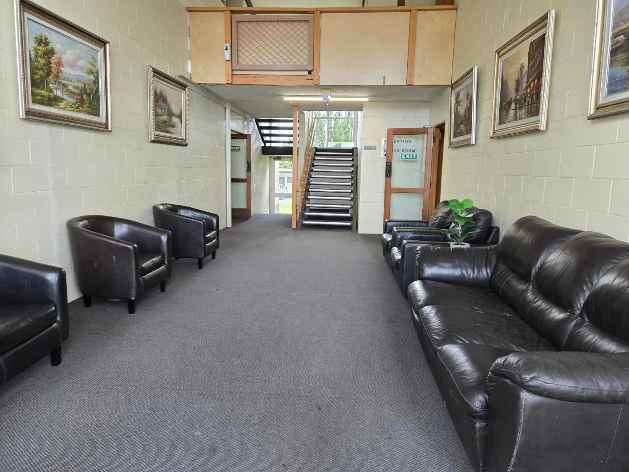Facade/entrance in Fiordland Hotel