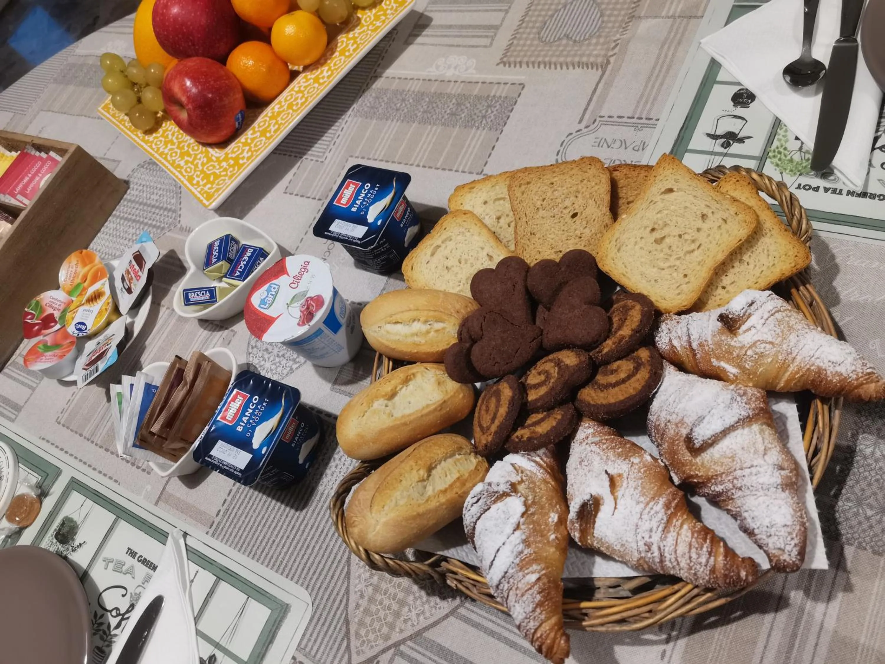 Food and drinks in Il Colibrì Bed&Breakfast