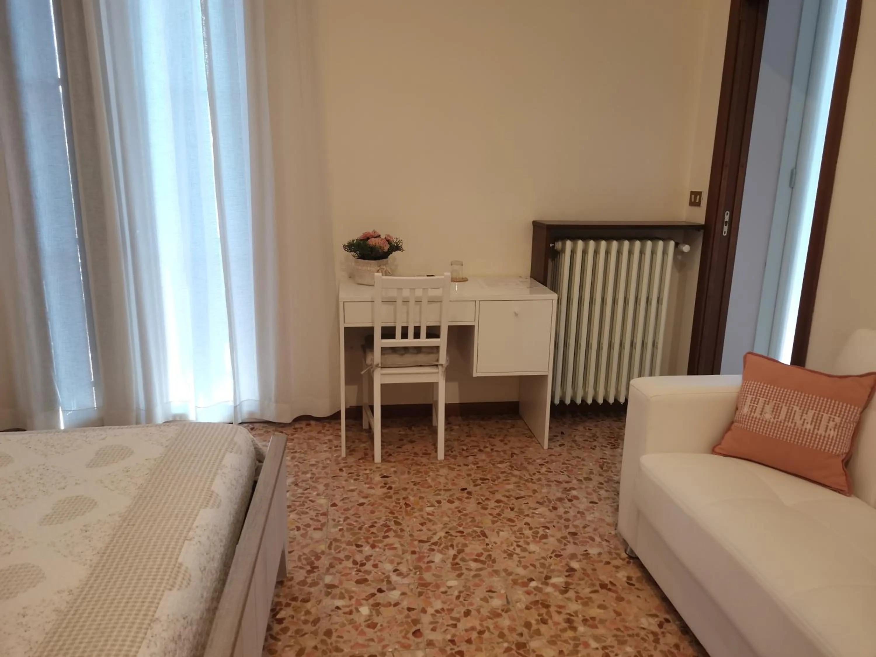 Photo of the whole room, Bed in Il Colibrì Bed&Breakfast