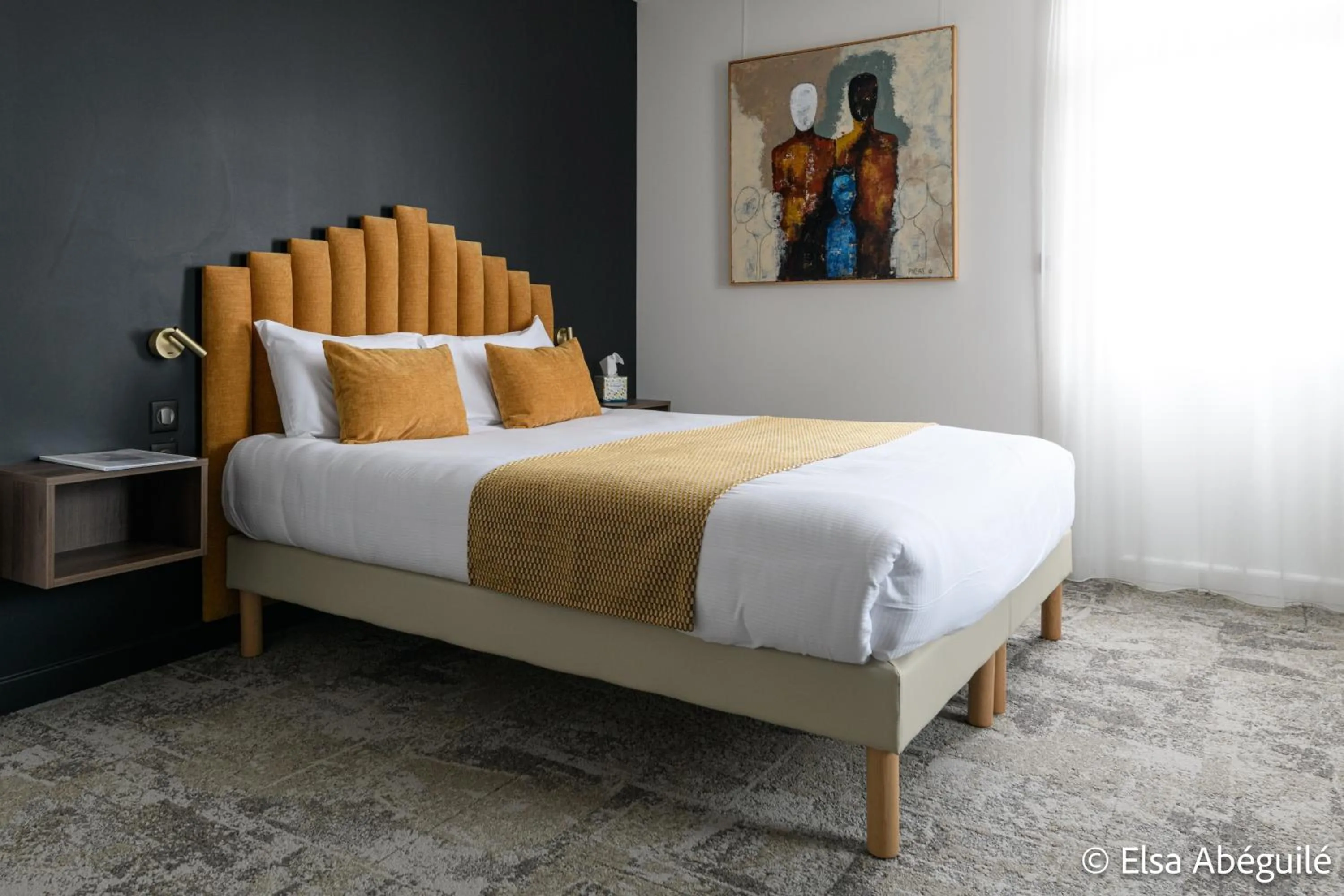 Bed in Hôtel Les Pins - Oléron