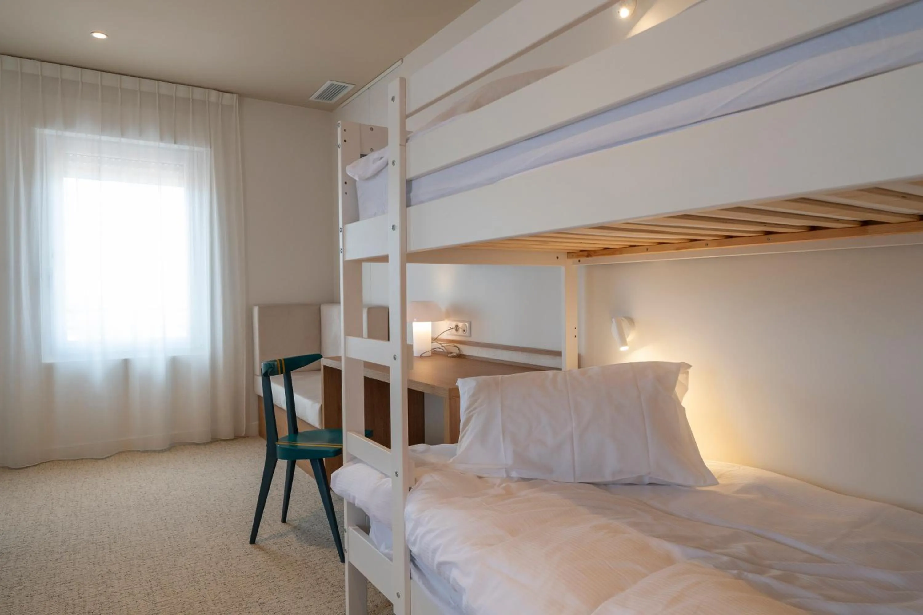 Bed in Hôtel Les Pins - Oléron