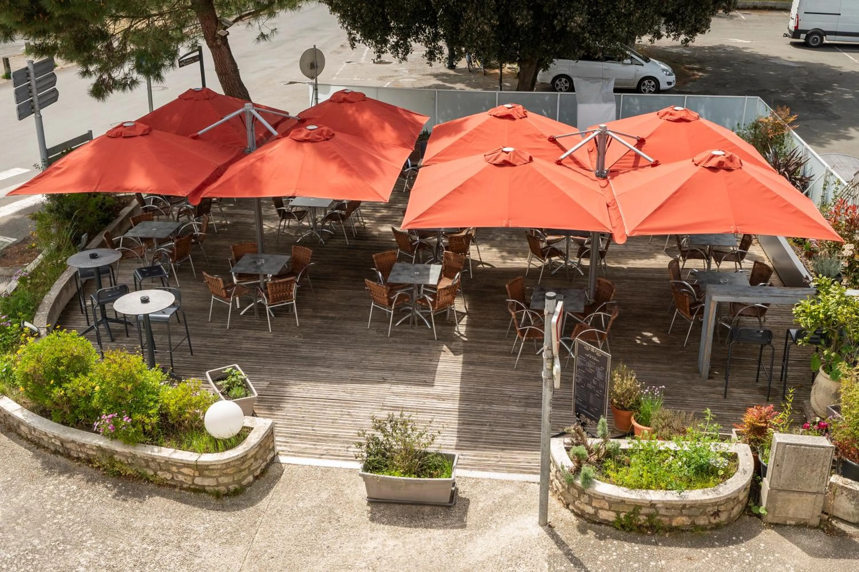 Property building in Hôtel Les Pins - Oléron