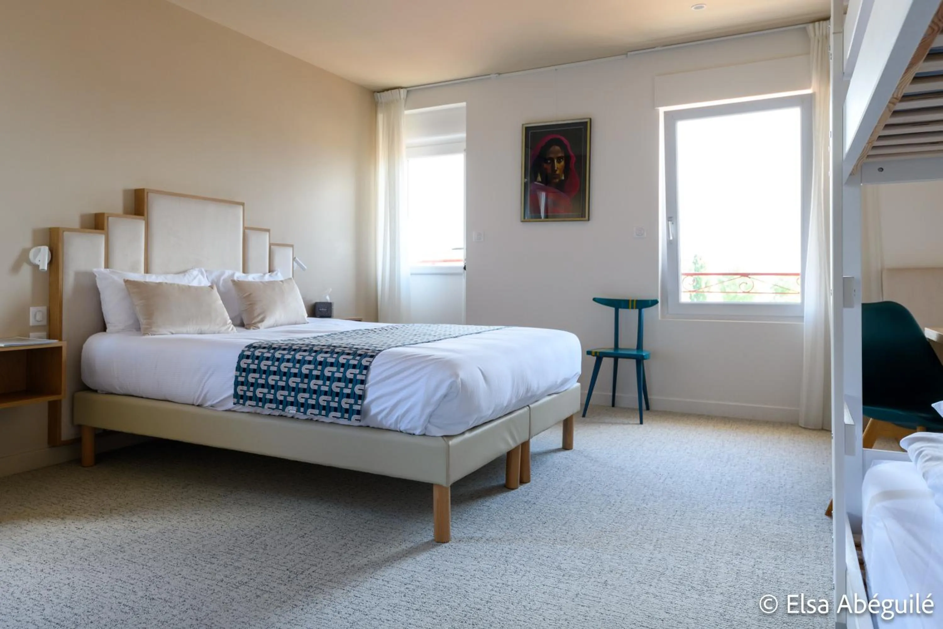 Bed in Hôtel Les Pins - Oléron