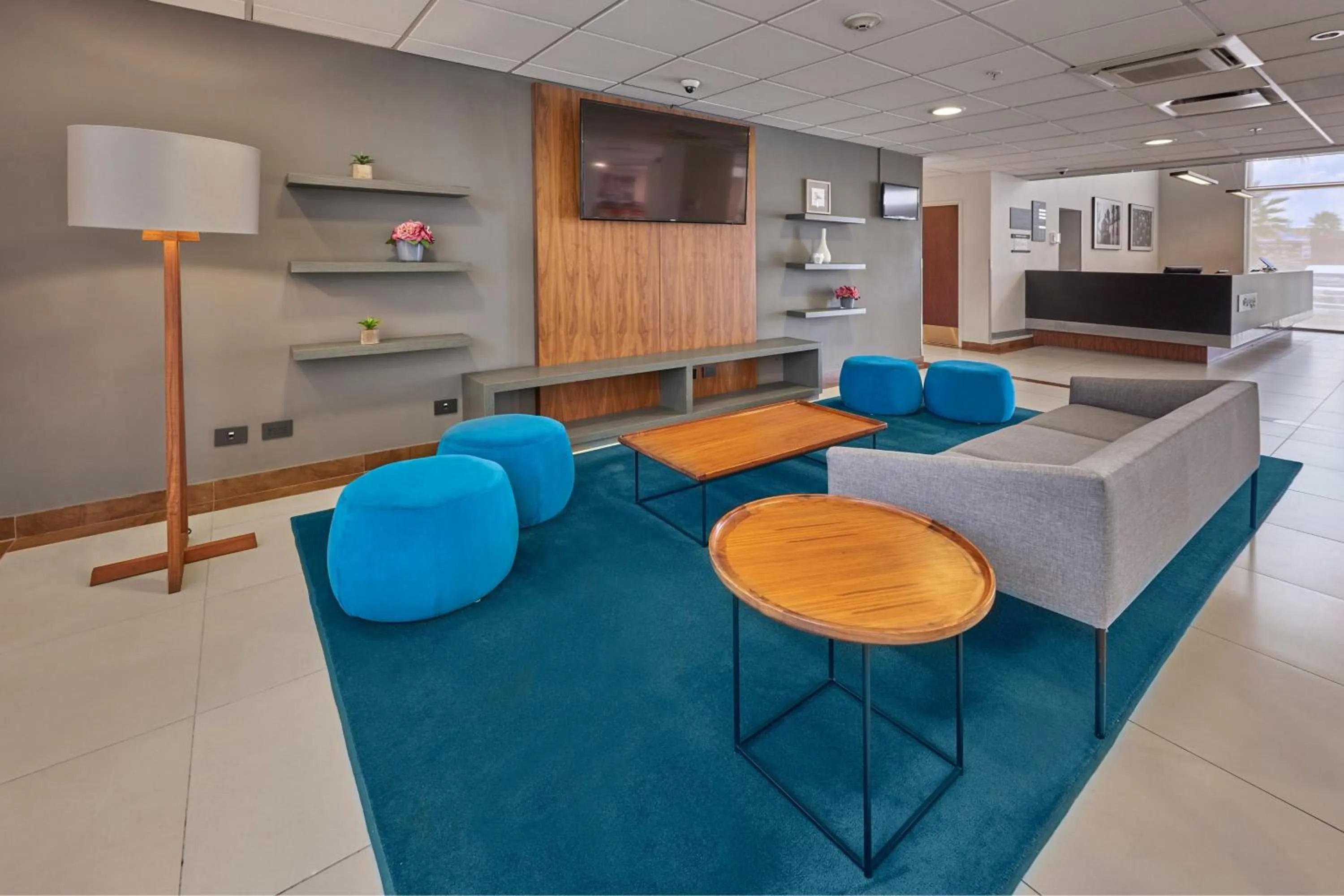 Living room in City Express by Marriott Queretaro Jurica